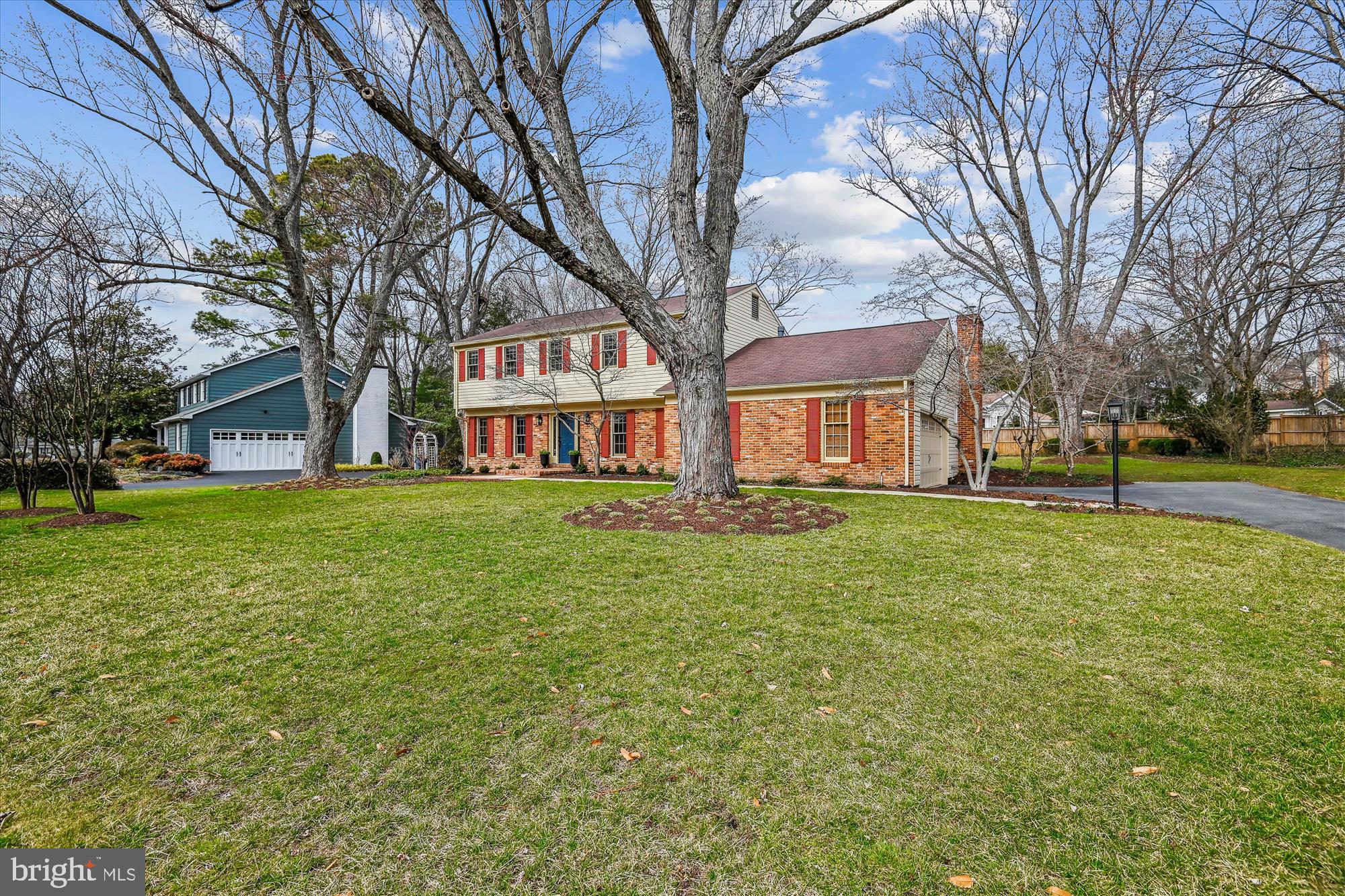 327 SAINT BEES DRIVE