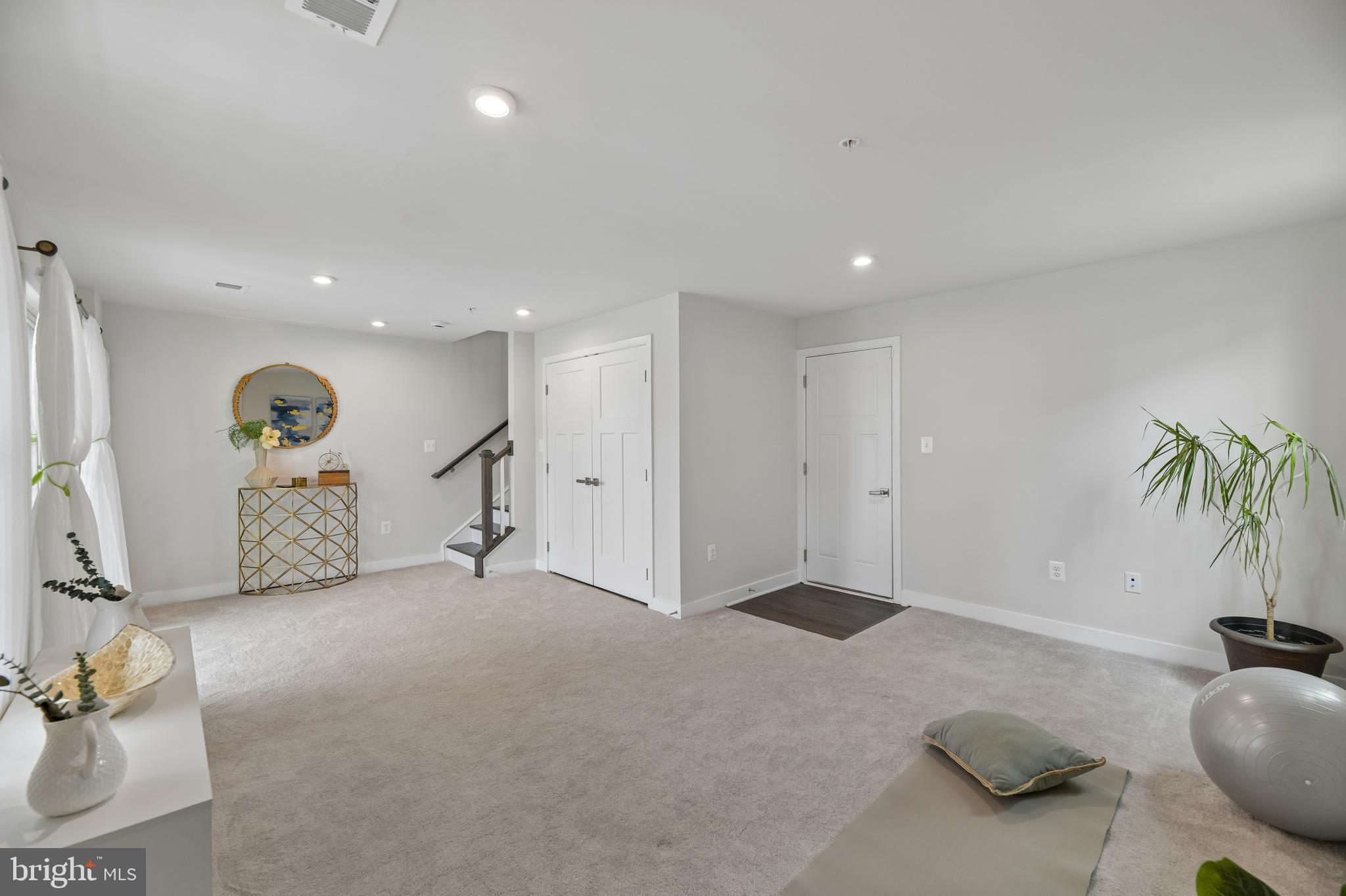 4208 WINIFRED LN