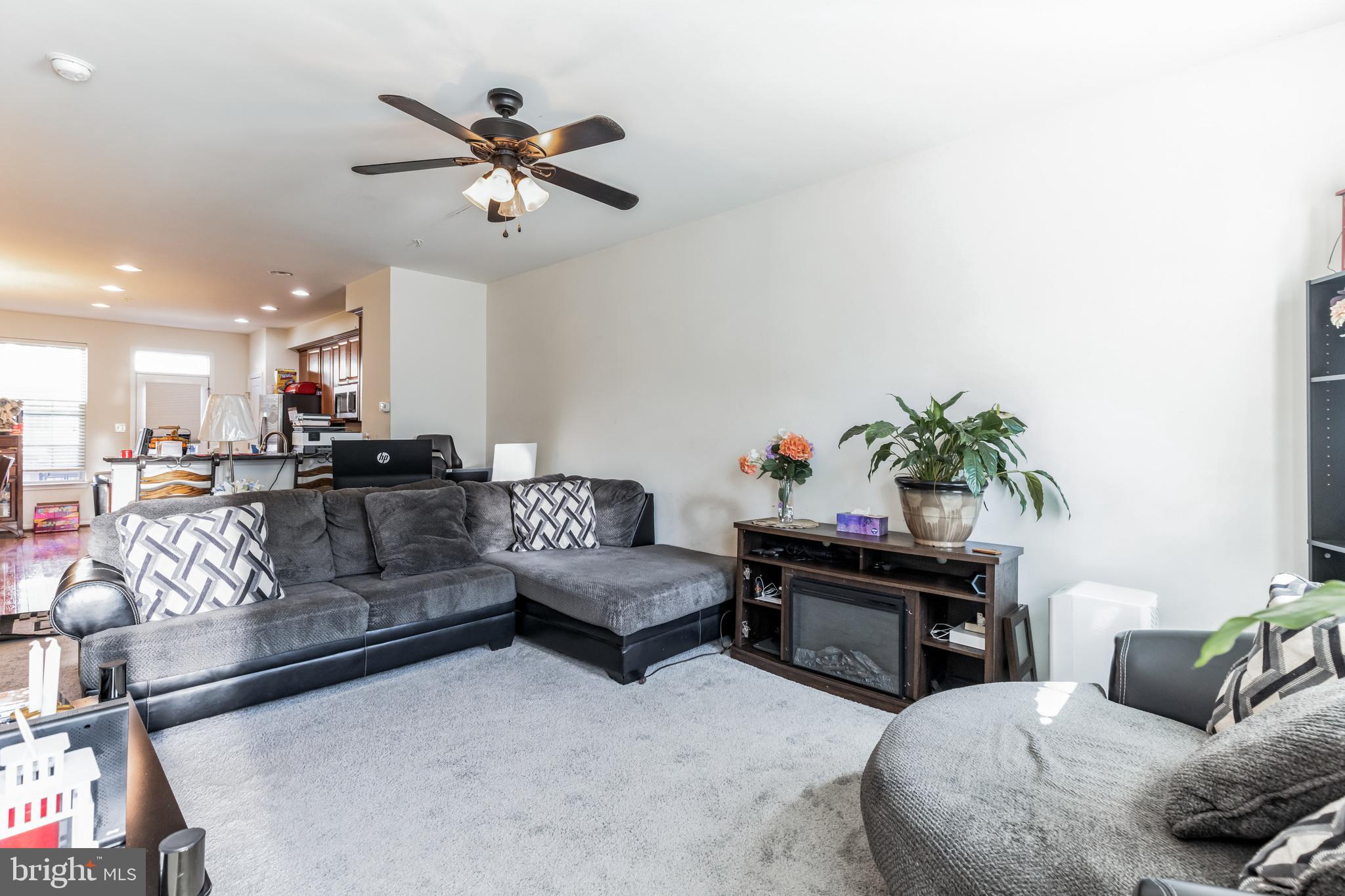 PARKSIDE - Residential