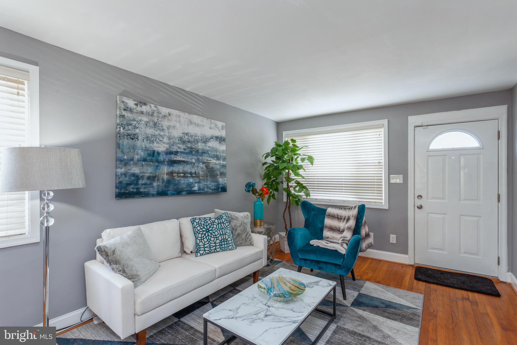 WEST HILLS - Residential