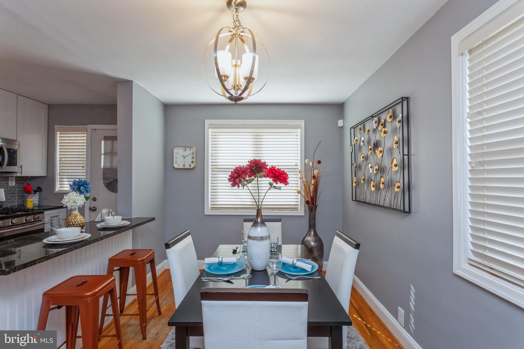 WEST HILLS - Residential