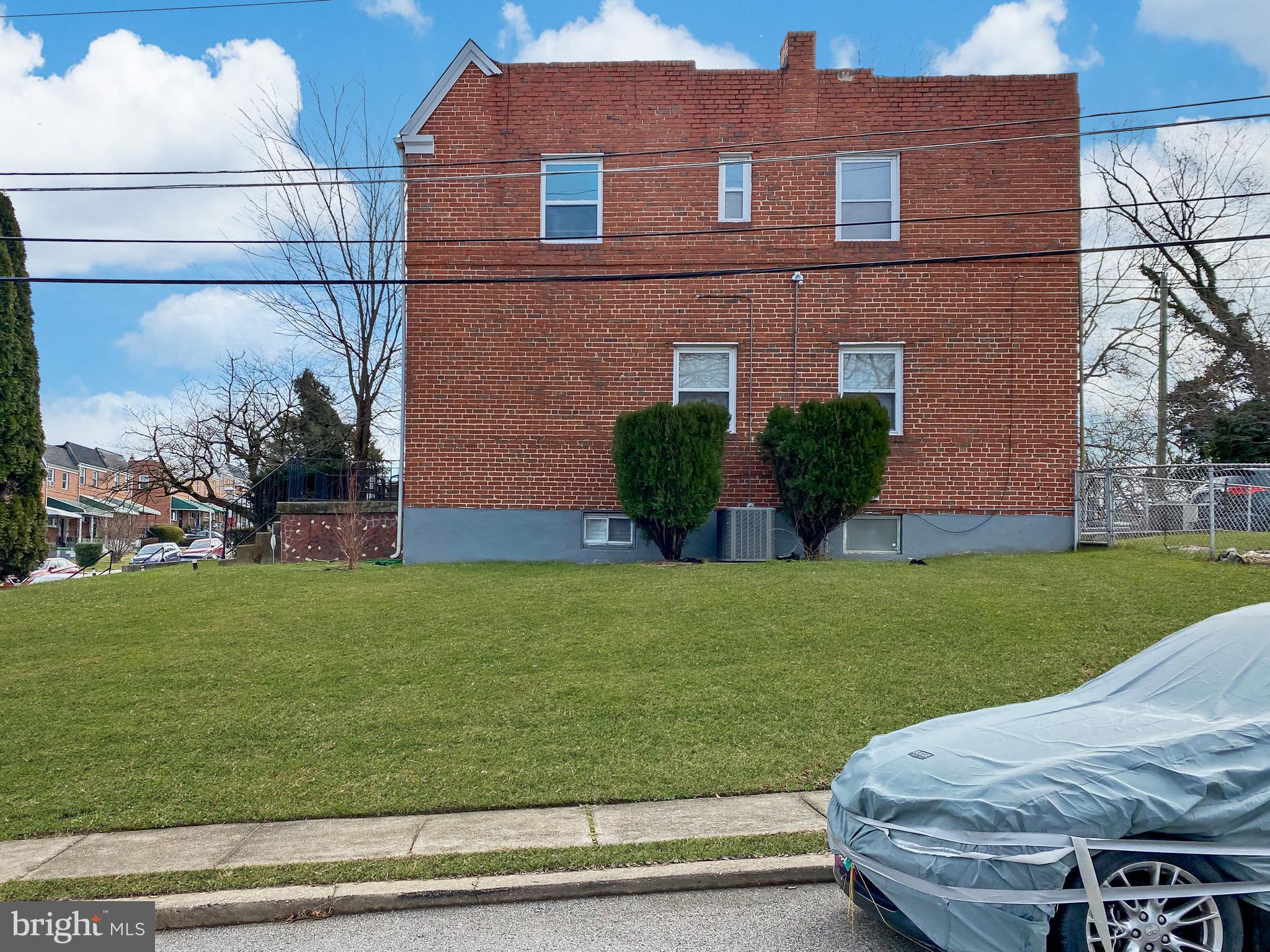 WEST HILLS - Residential