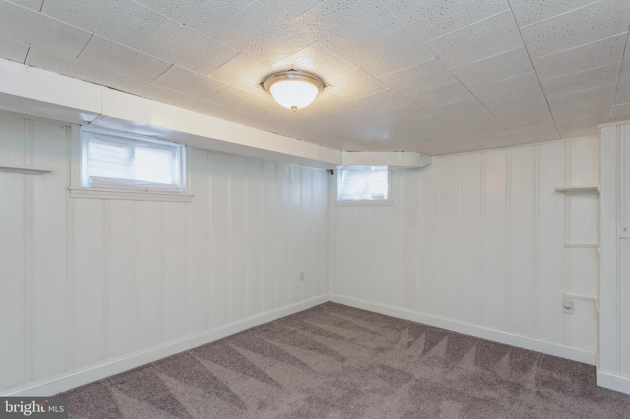 WEST HILLS - Residential