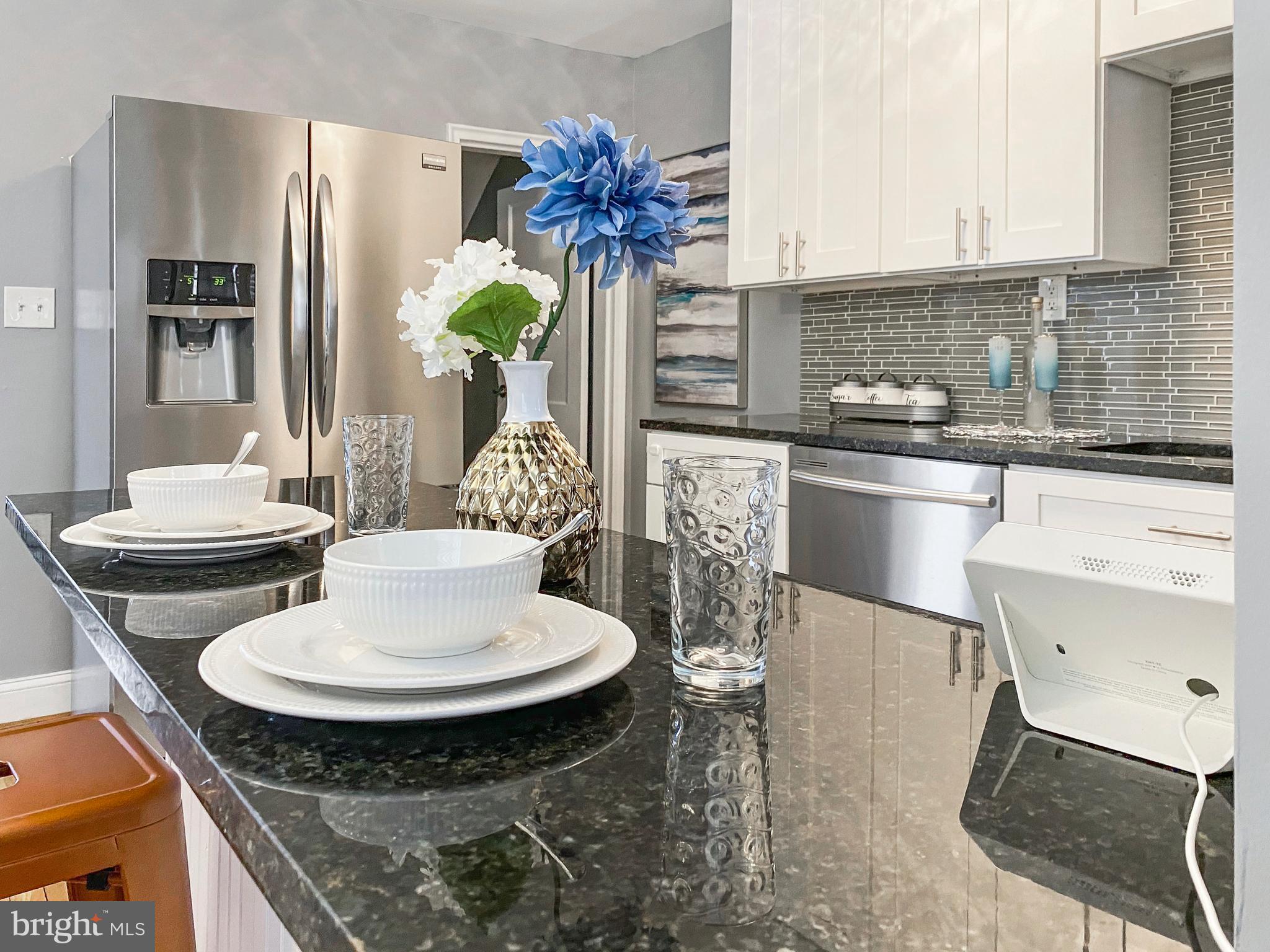 WEST HILLS - Residential