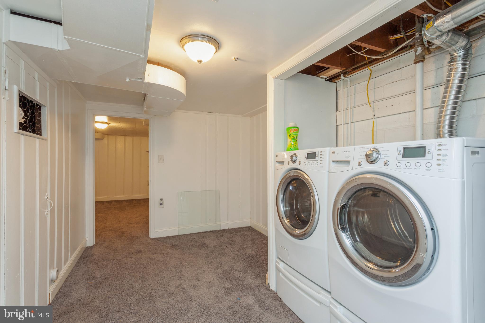 WEST HILLS - Residential