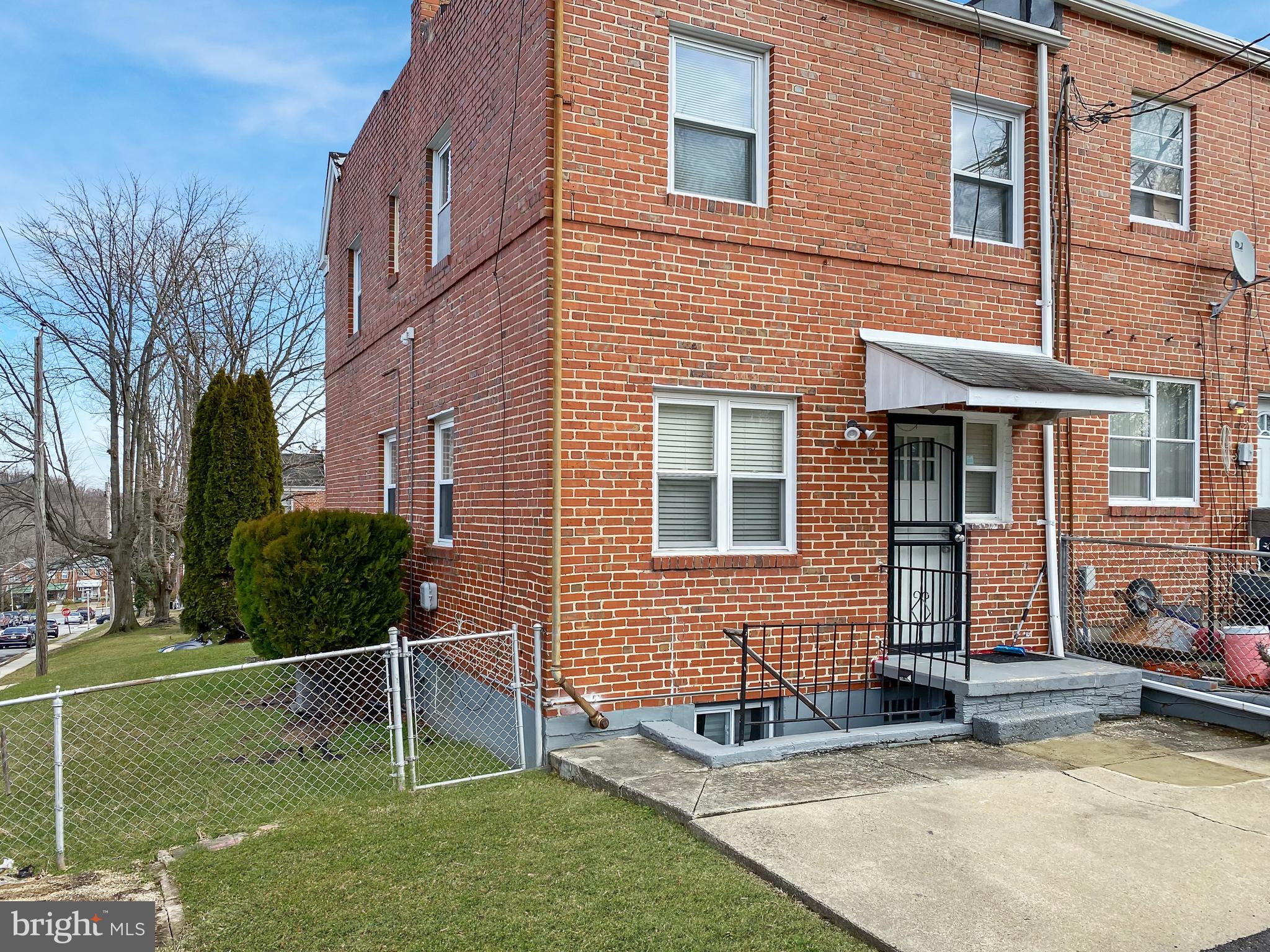 WEST HILLS - Residential