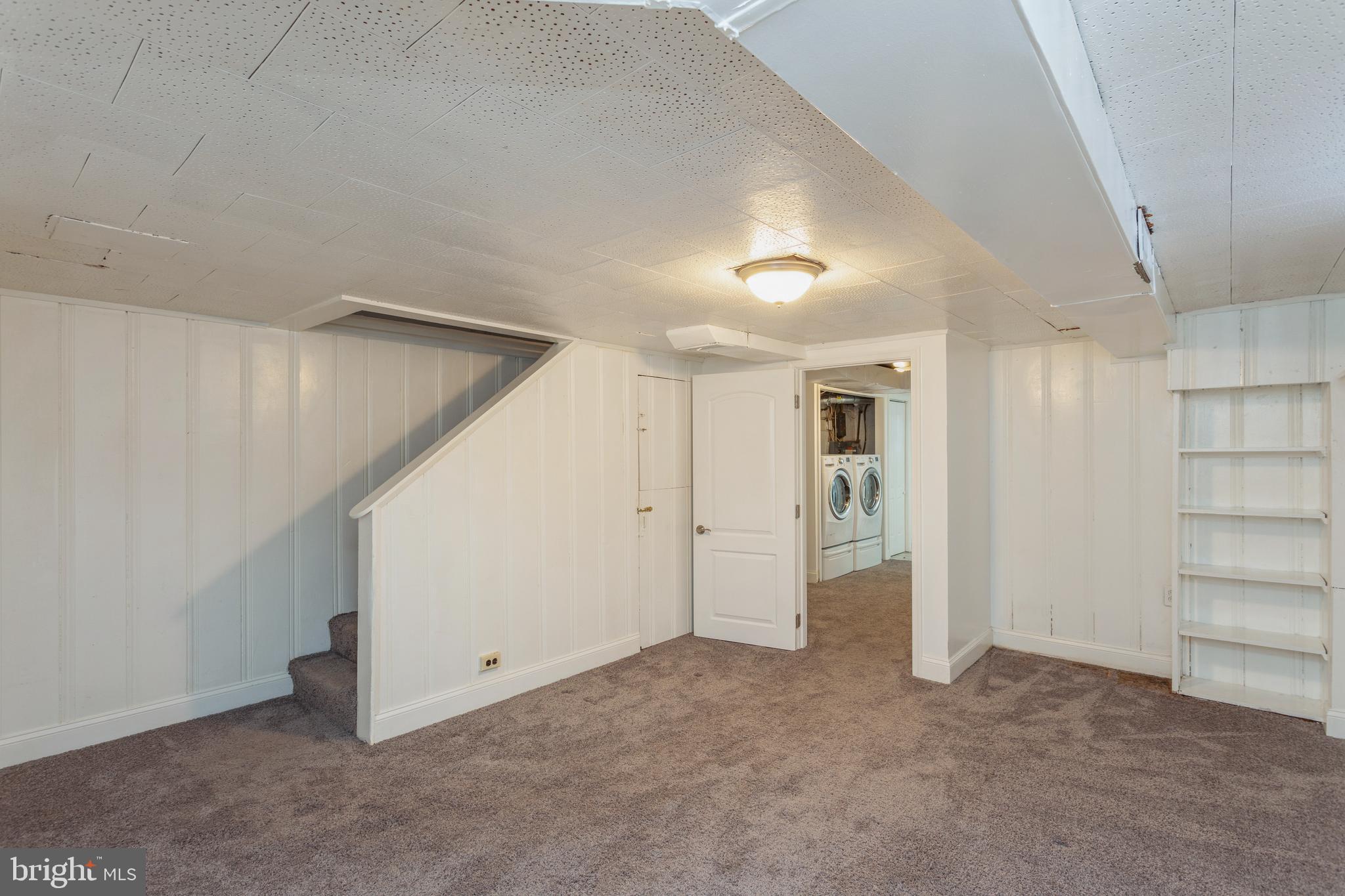 WEST HILLS - Residential