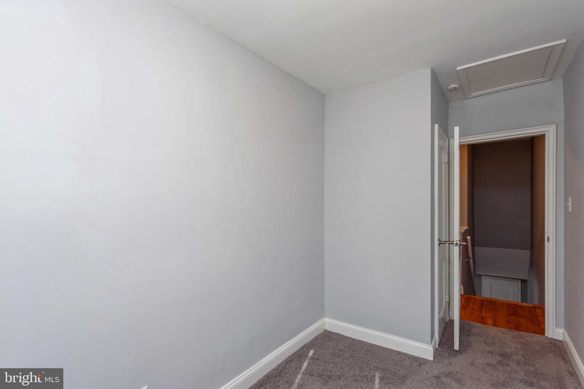 WEST HILLS - Residential