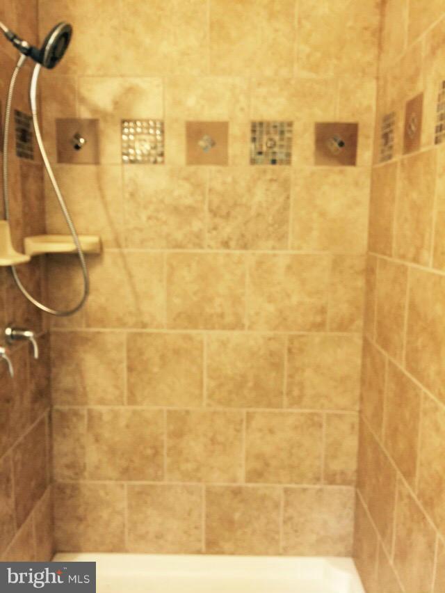 HOLLAWAY ESTATES - Residential