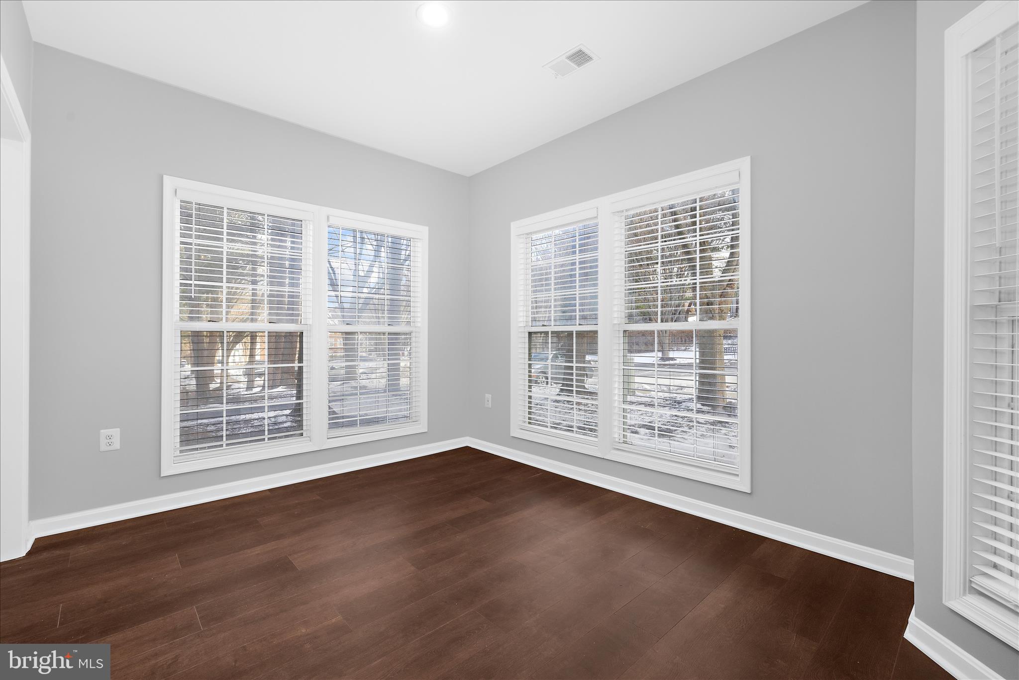 SILVERBROOK WOOD - Residential