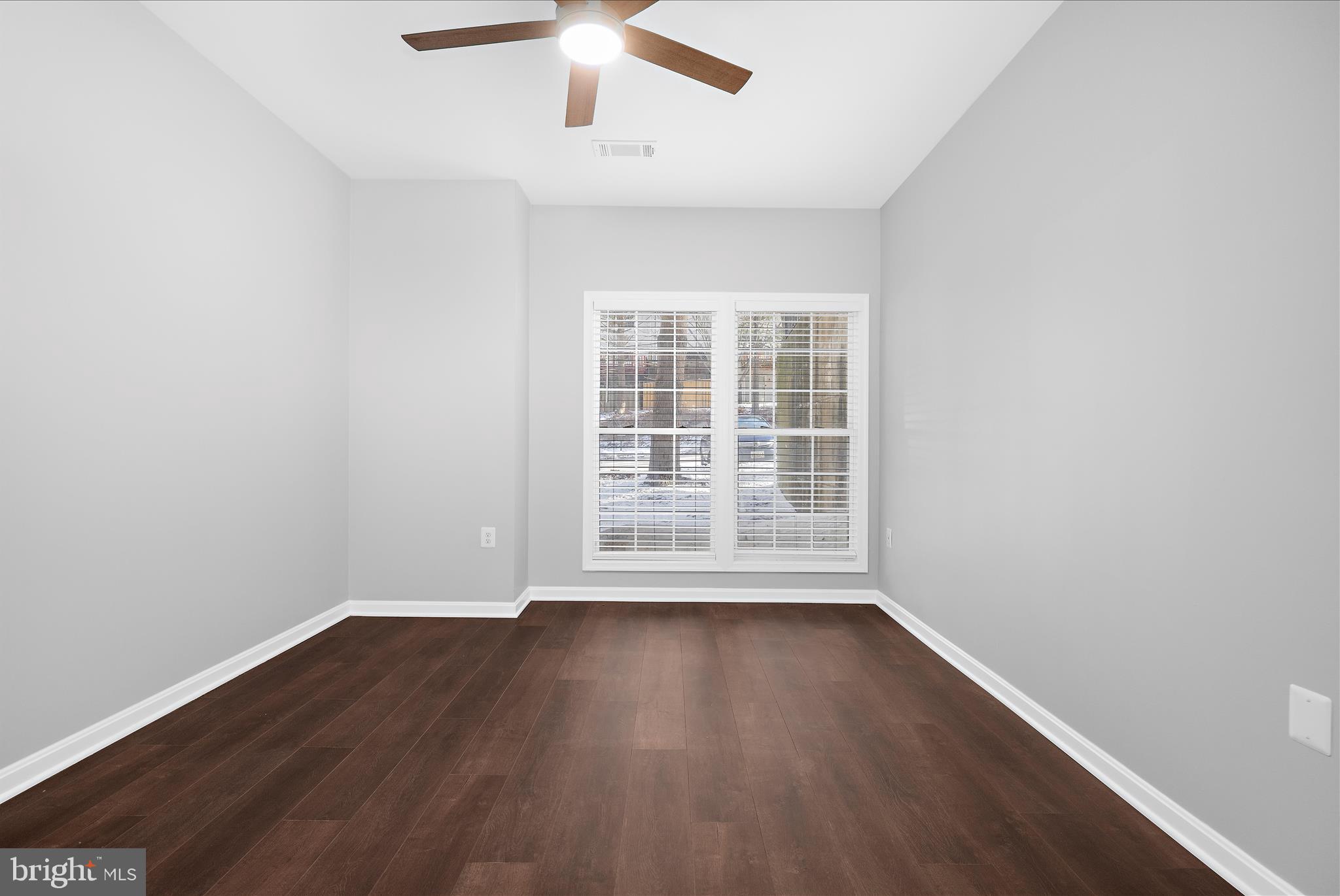 SILVERBROOK WOOD - Residential