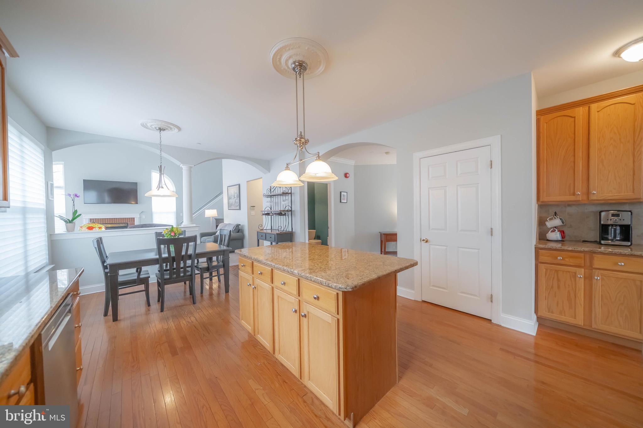 SPRINGFIELD CHASE - Residential