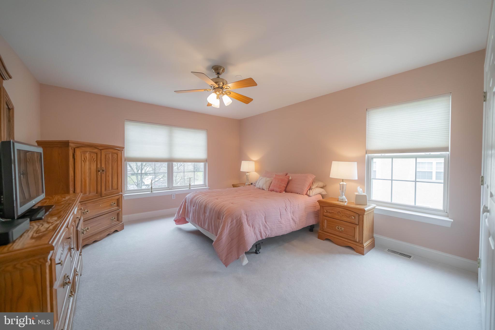 SPRINGFIELD CHASE - Residential