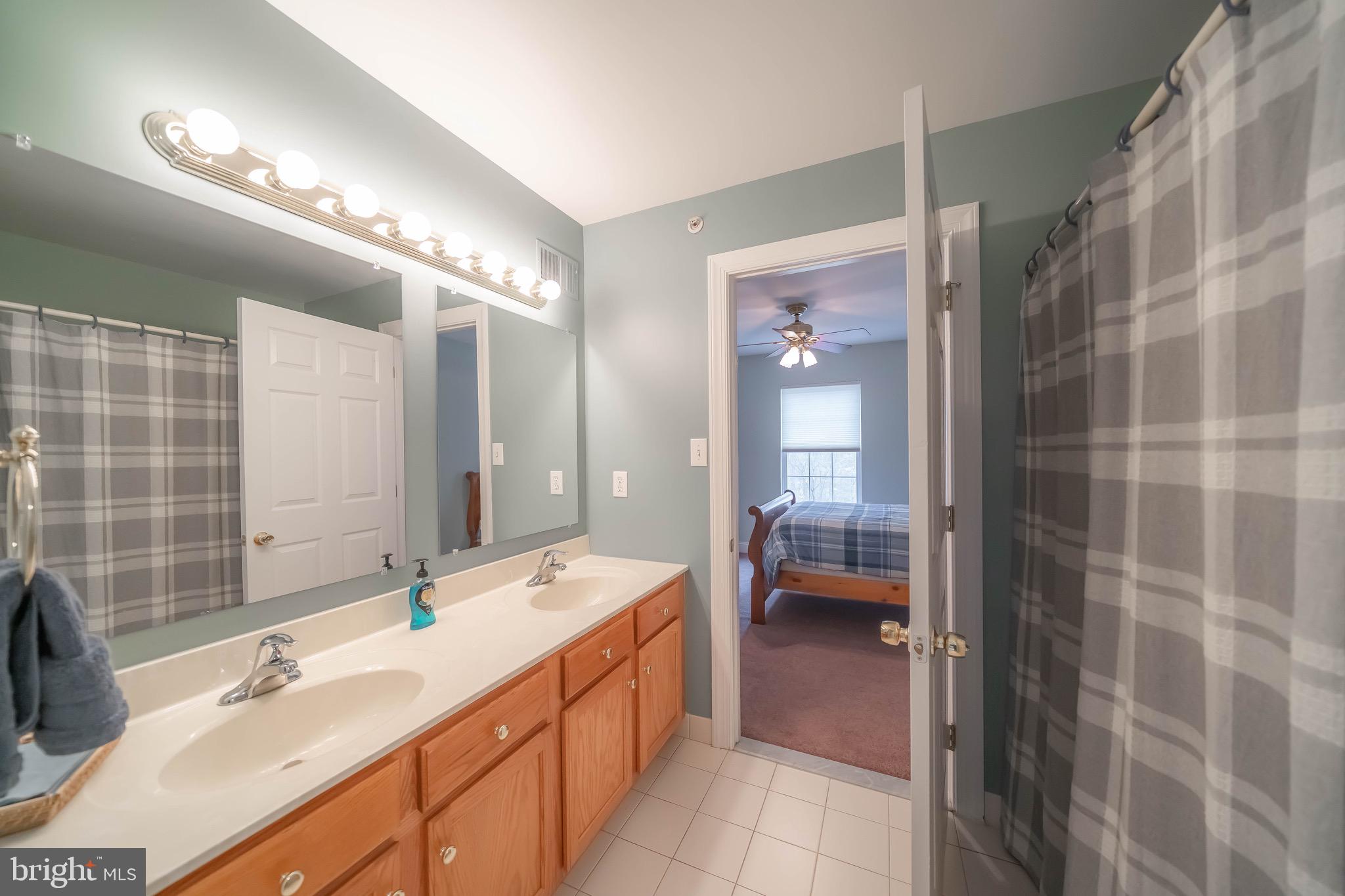 SPRINGFIELD CHASE - Residential