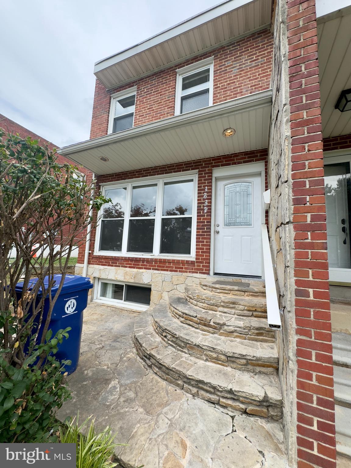 Welcome to 1237 Pine Heights Avenue in Baltimore MD 21229 where comfort functionality and space come together in a well maintained residence designed for everyday living. This three bedroom two bathroom home offers a generous layout filled with thoughtful features and natural charm.
From the moment you step onto the covered front porch you are greeted with stone pavement and a welcoming entrance. Inside the living area showcases a wide open space accented by wood flooring, neutral tones, and an abundance of natural light streaming through a large floor to ceiling window.
The kitchen is clean and efficiently arranged with tile flooring, tiled backsplash, stainless steel appliances, and built in cabinetry that maximizes storage and workspace. A window over the sink adds natural brightness and ventilation. Adjacent to the kitchen is the separate dining area that offers a comfortable space to gather with full window exposure and direct access to the outdoor deck.
All three bedrooms continue the theme of warmth and light with wood flooring neutral color palettes and large windows that allow natural sunlight to fill the space. Ample closet storage supports daily convenience.
The home includes two well appointed bathrooms. The main bathroom features a soaking tub vanity mirror and cabinet storage while the second bathroom is equipped with a modern shower enclosure and clean tile flooring.
A finished basement provides additional living or entertaining space complete with tiled flooring and a bar counter perfect for hosting or relaxing. The home also features a washer and dryer for added ease.
The fenced backyard and deck offer outdoor space for relaxation or gatherings and the home accommodates both street and driveway parking. Pet friendly and professionally supported with 24 hour emergency maintenance and an easy to use online tenant portal this property is ready for move in.
Nearby Attractions and Access:
Leakin Park – 6 minutes
Gwynn Falls Trail – 8 minutes
Westside Shopping Center – 10 minutes
Mount Saint Joseph High – 4 minutes
Forest Park Golf Course – 9 minutes
Highways Nearby:
I-695 – 7 minutes
I-70 – 9 minutes
Agency disclosed upon initial contact. Agent conducts showings; BMG manages follow-up, paperwork, move-in post-approval. Vouchers work with BMG directly.