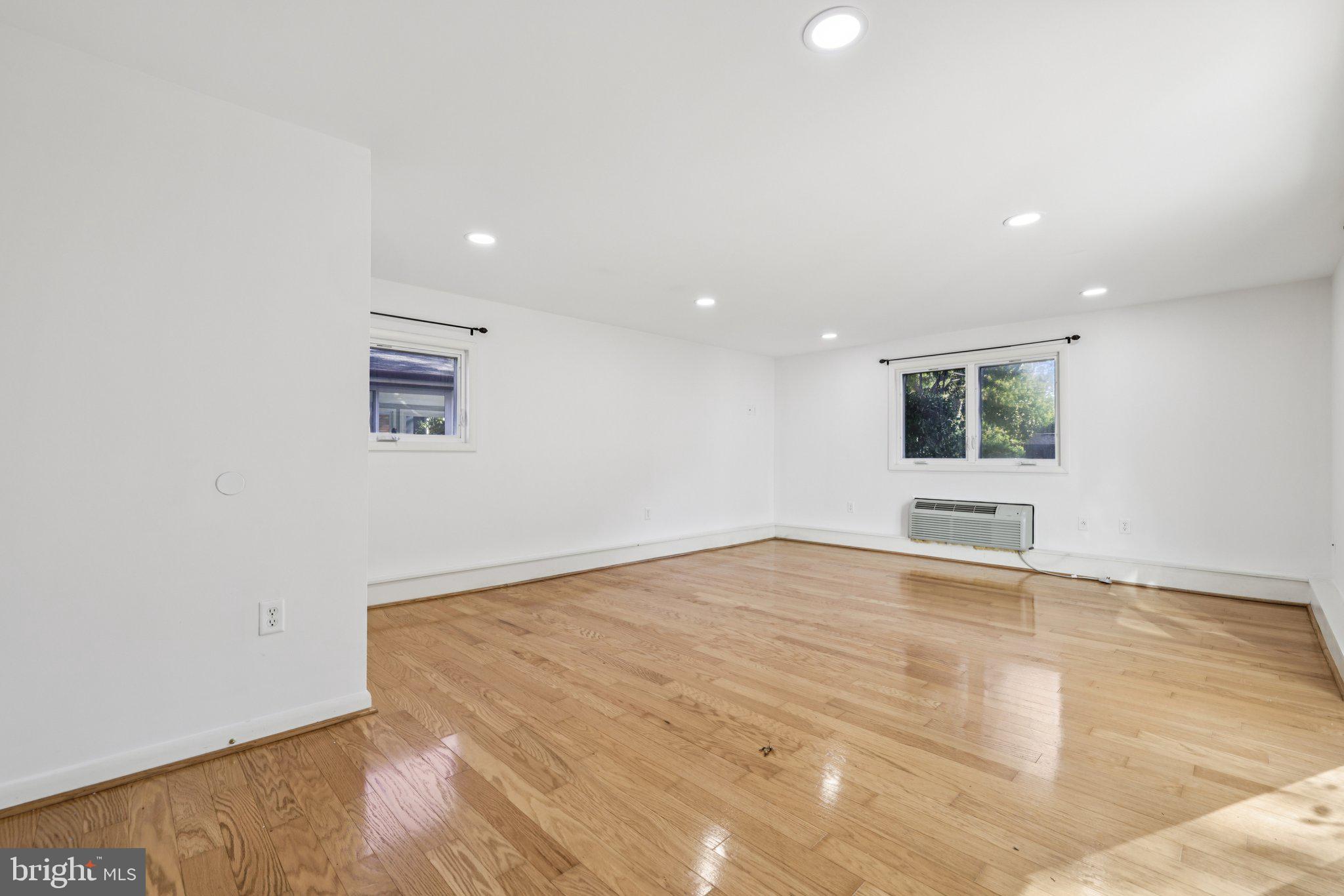 EVERGREEN ESTATES - Residential