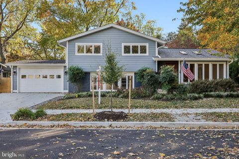 809 PIN OAK ROAD SEVERNA PARK MD 21146