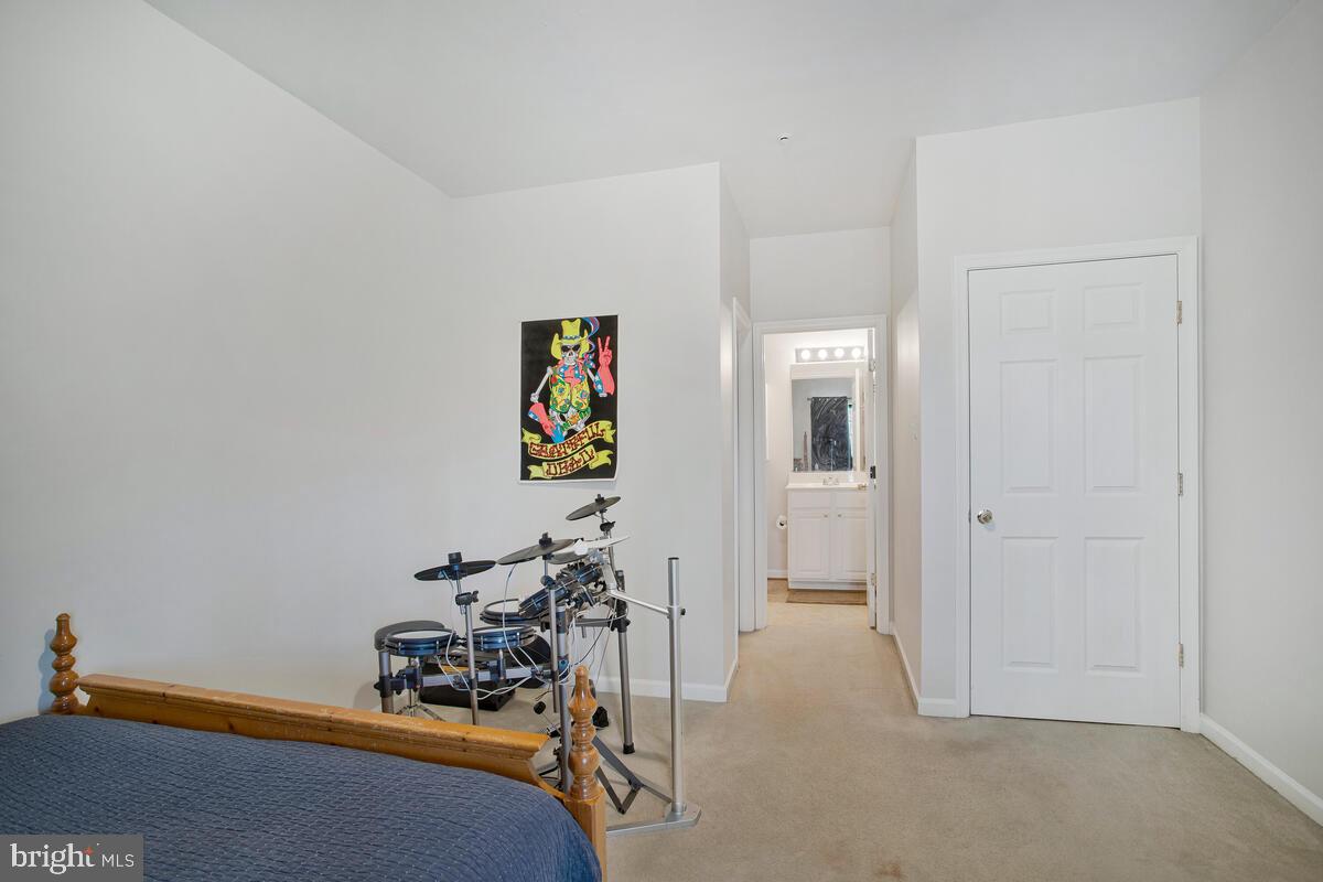 SNOWDEN OVERLOOK - Residential