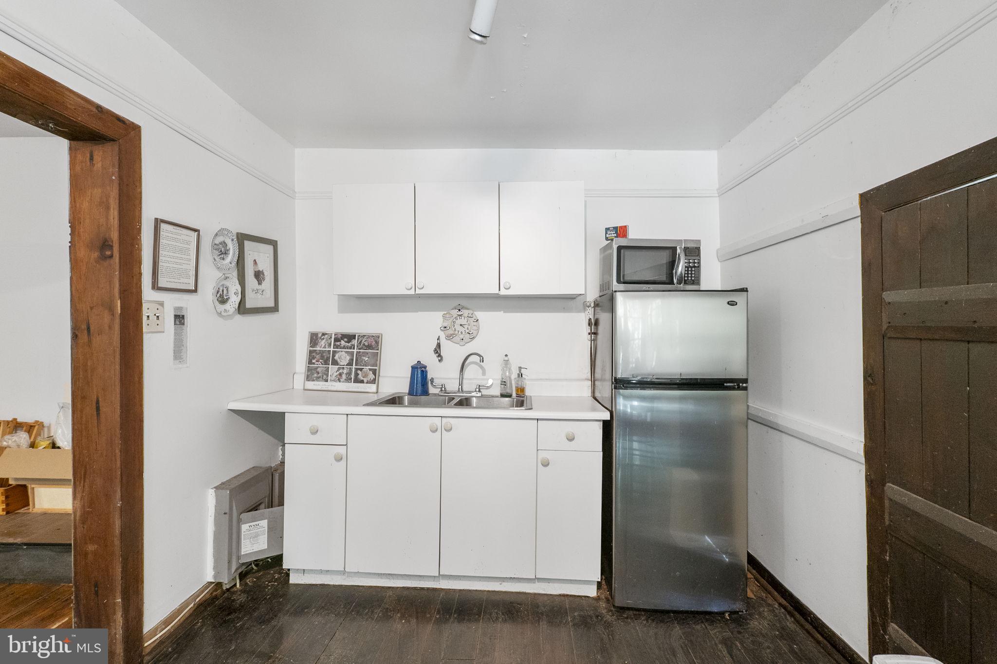 BARNESVILLE OUTSIDE - Residential