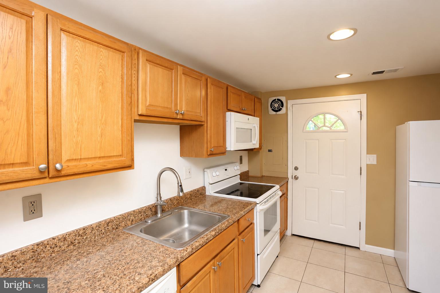 7822 ALLENDALE DRIVE