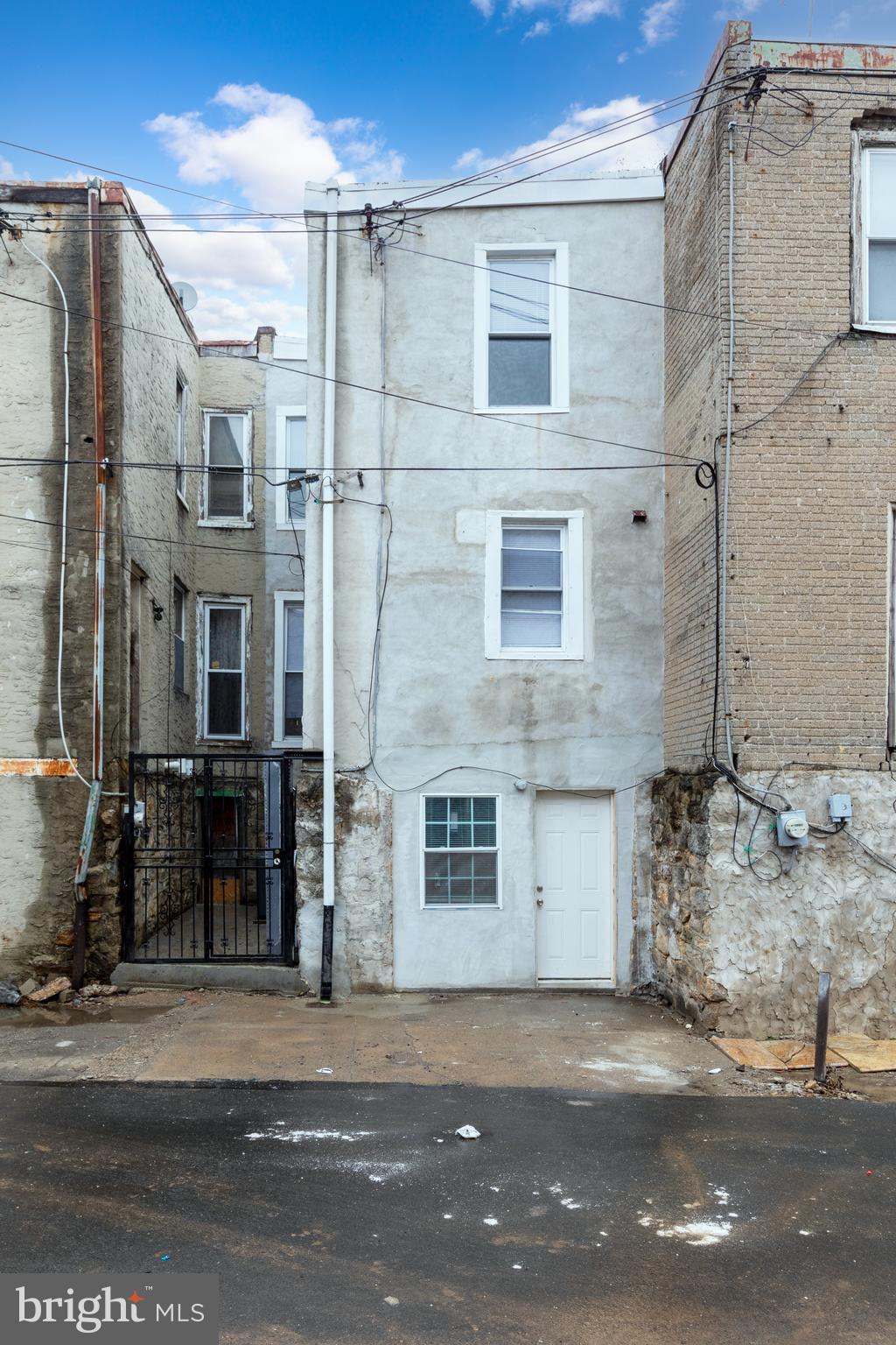 WEST PHILADELPHIA - Residential