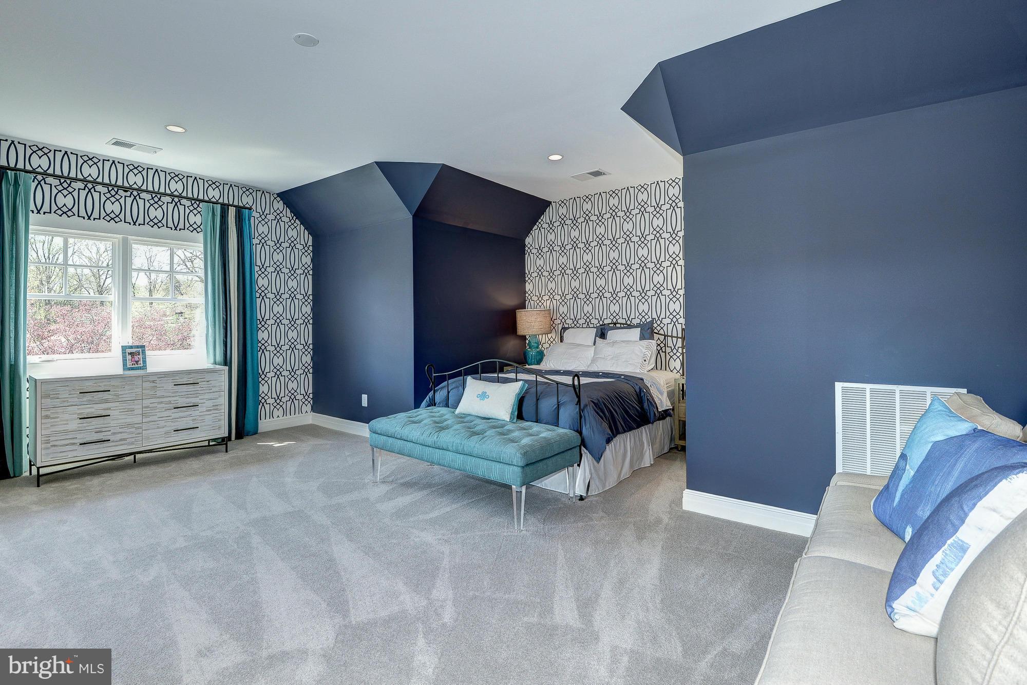 HANSBOROUGH - Residential