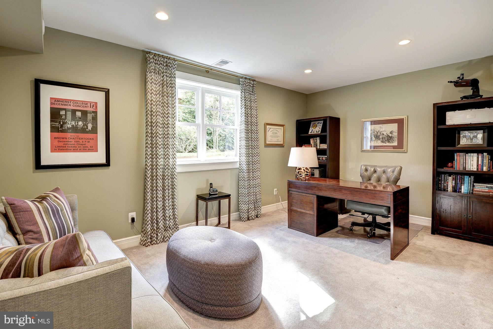 HANSBOROUGH - Residential