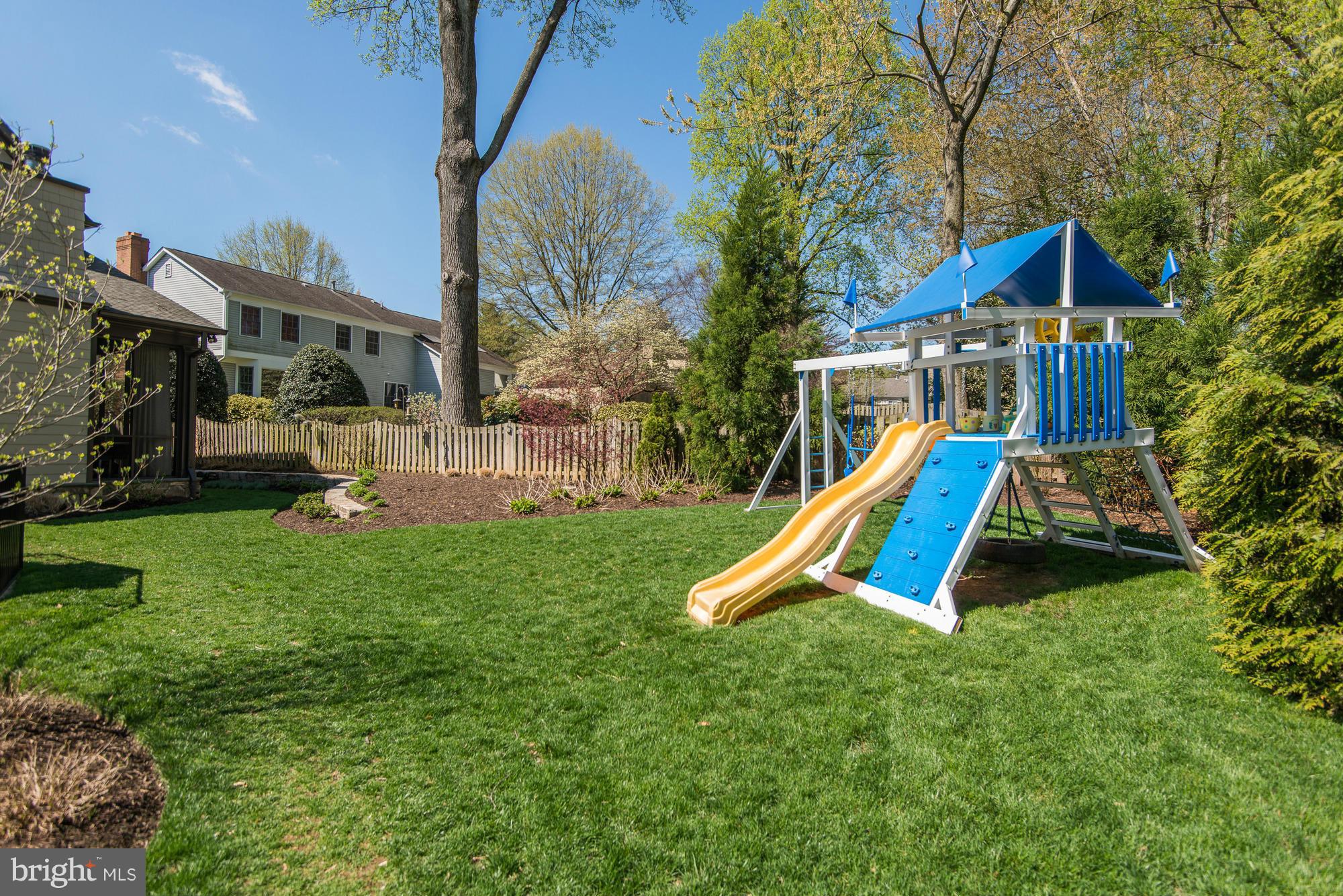 HANSBOROUGH - Residential