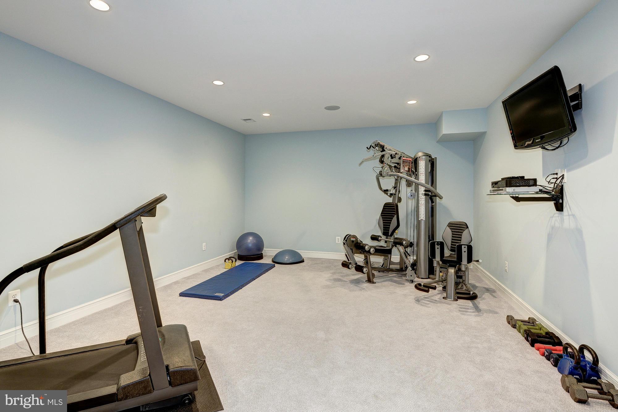 HANSBOROUGH - Residential