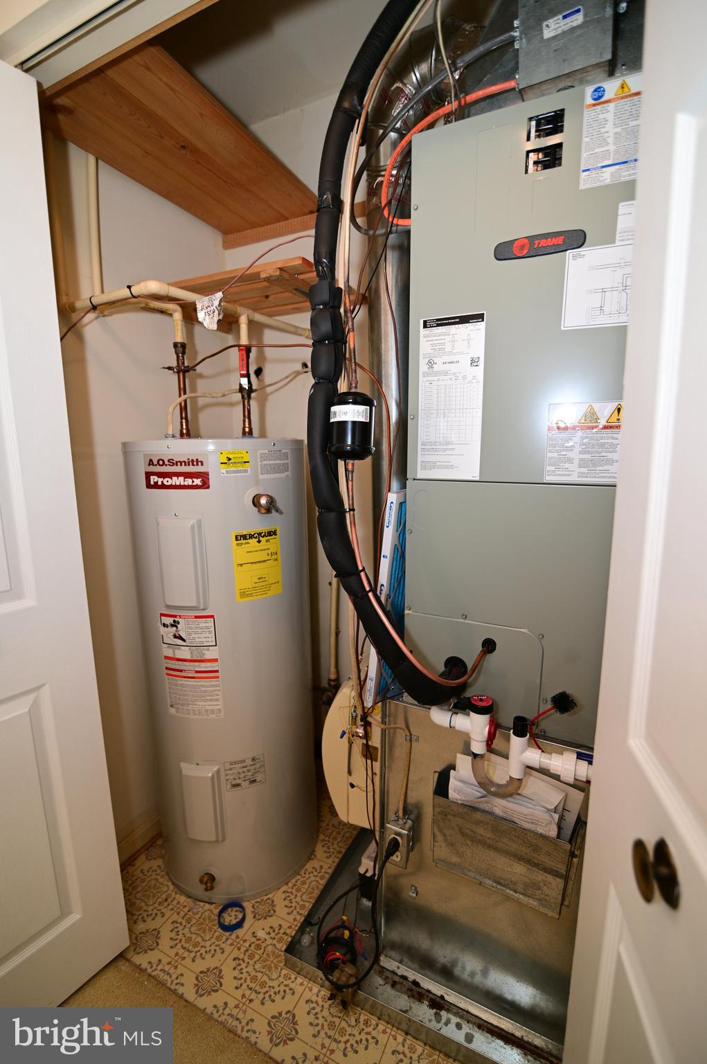 HERITAGE HARBOUR - Residential