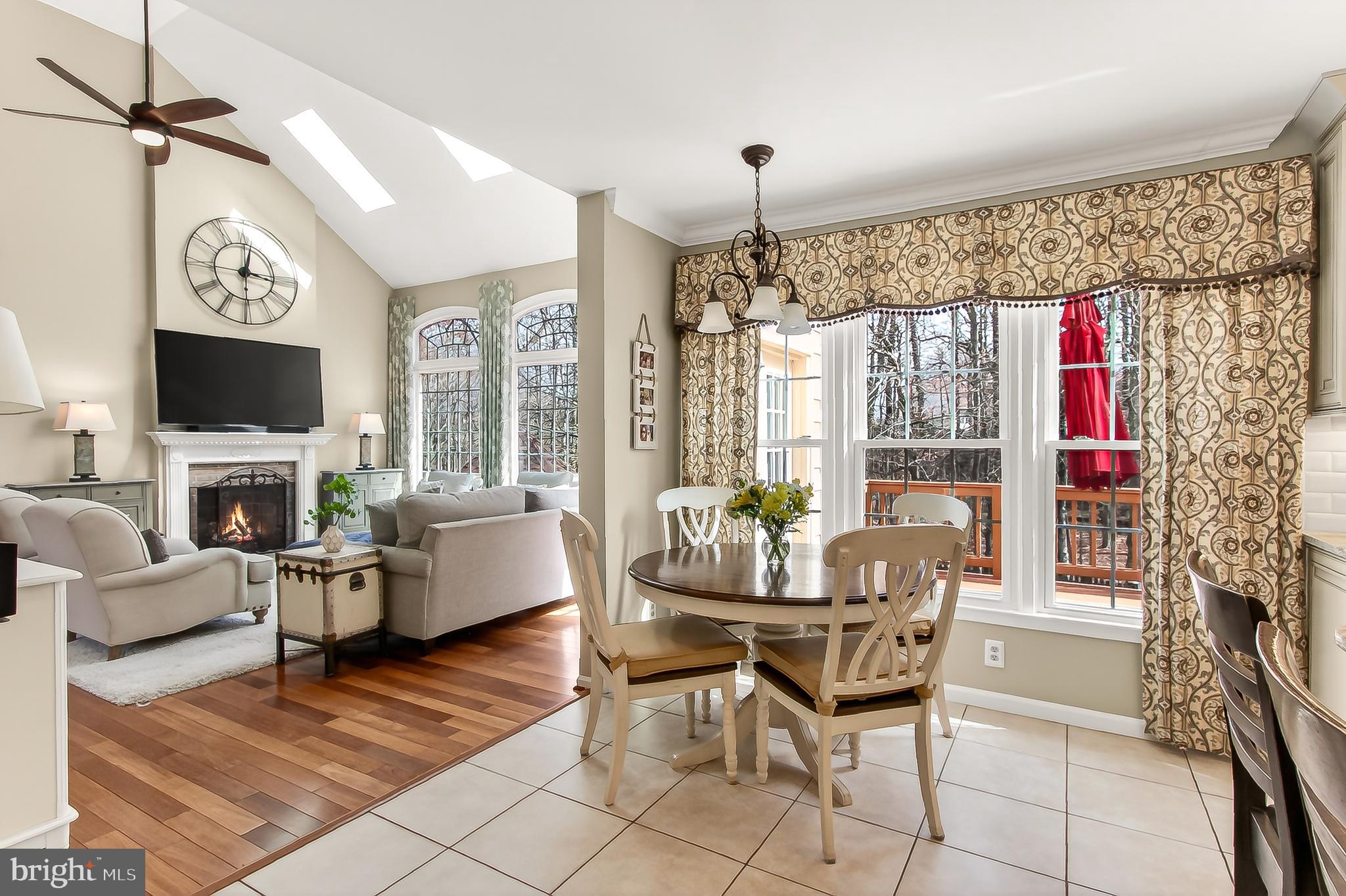 CROSSPOINTE - Residential