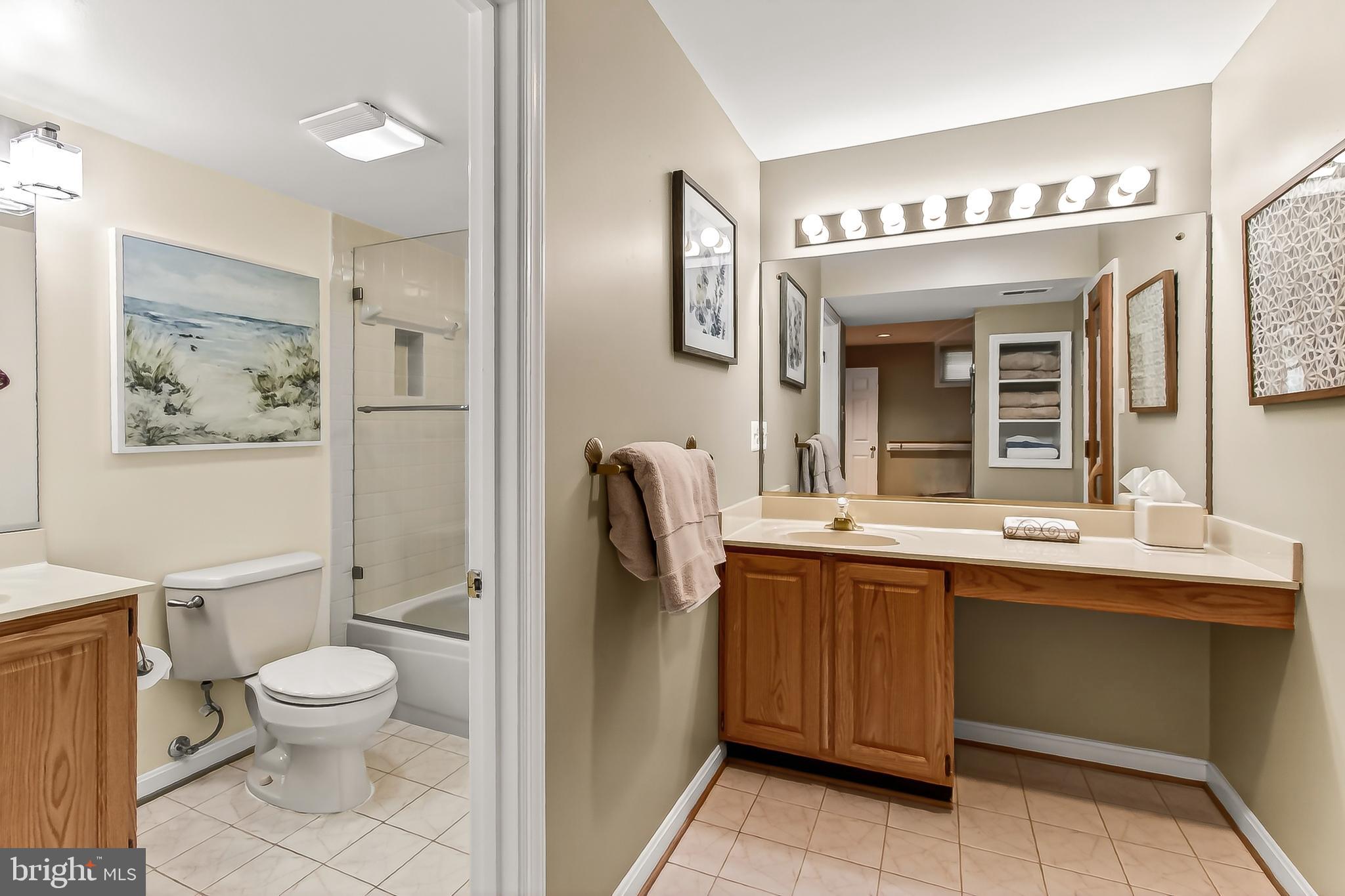 CROSSPOINTE - Residential