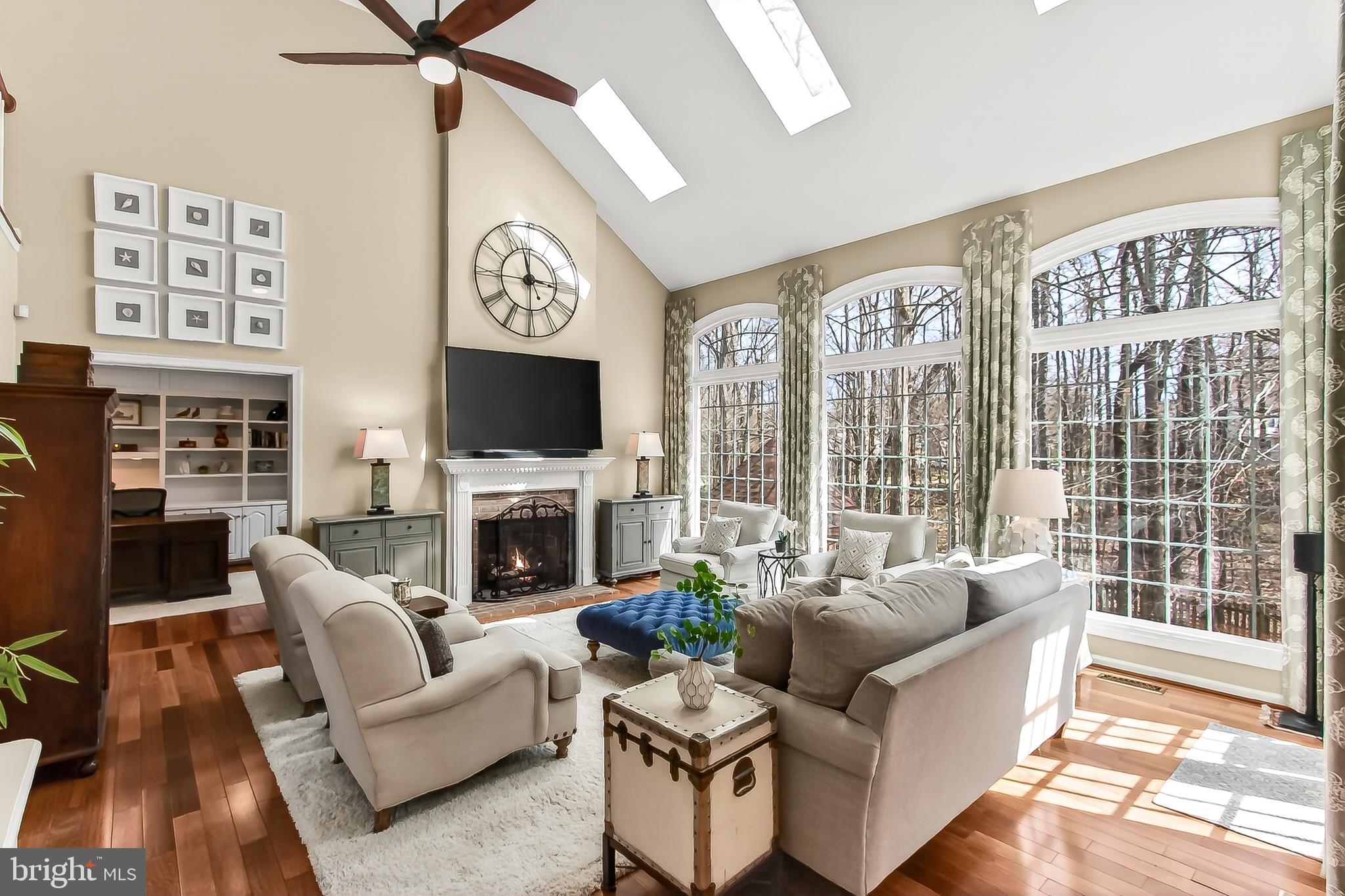 CROSSPOINTE - Residential