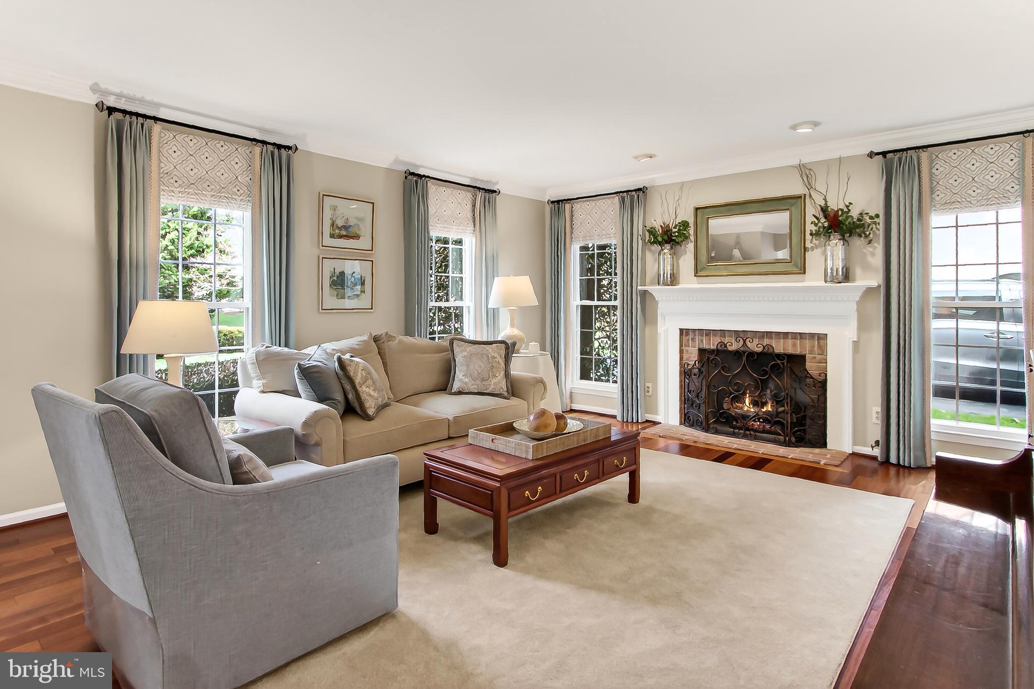 CROSSPOINTE - Residential