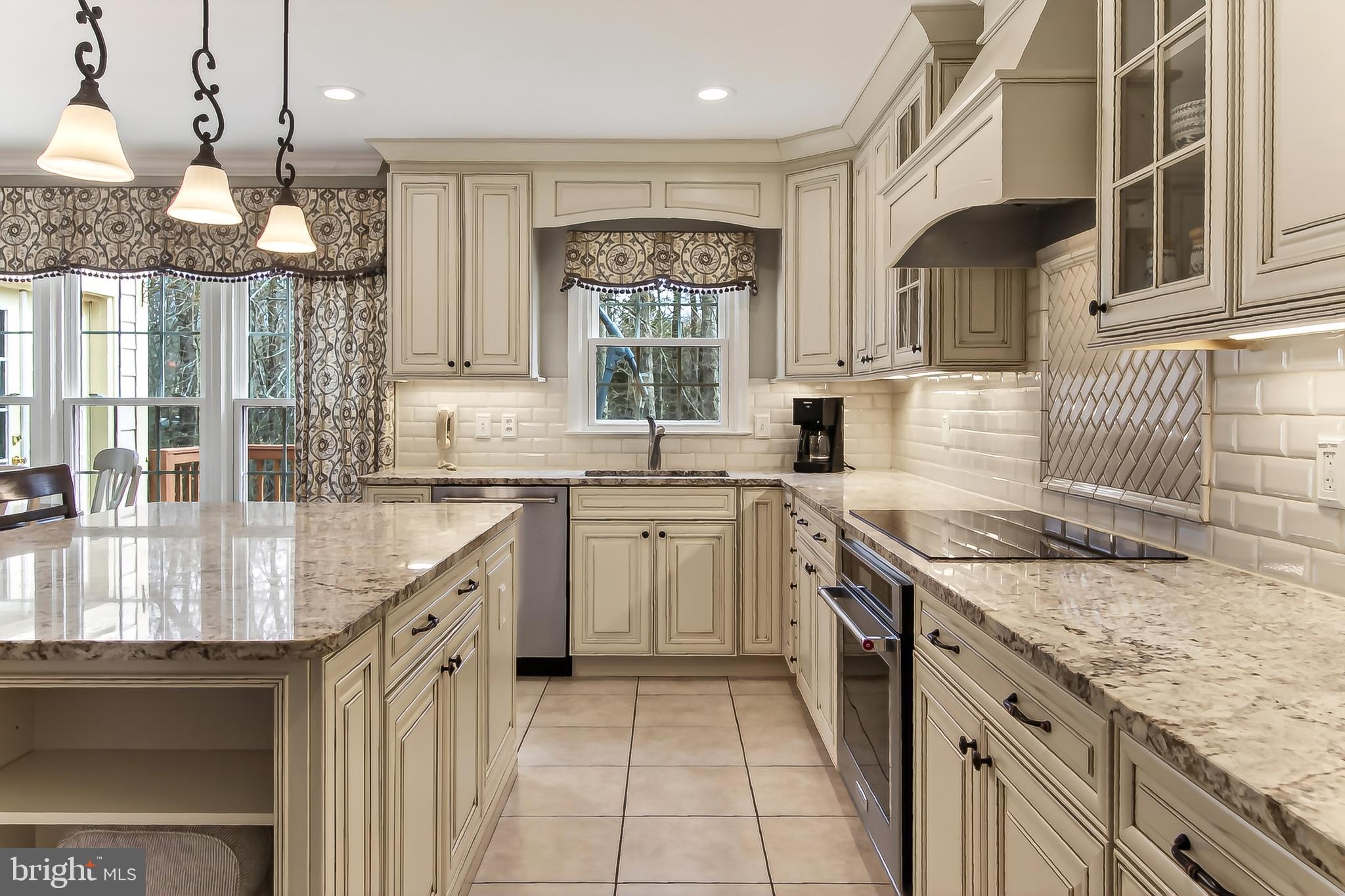 CROSSPOINTE - Residential