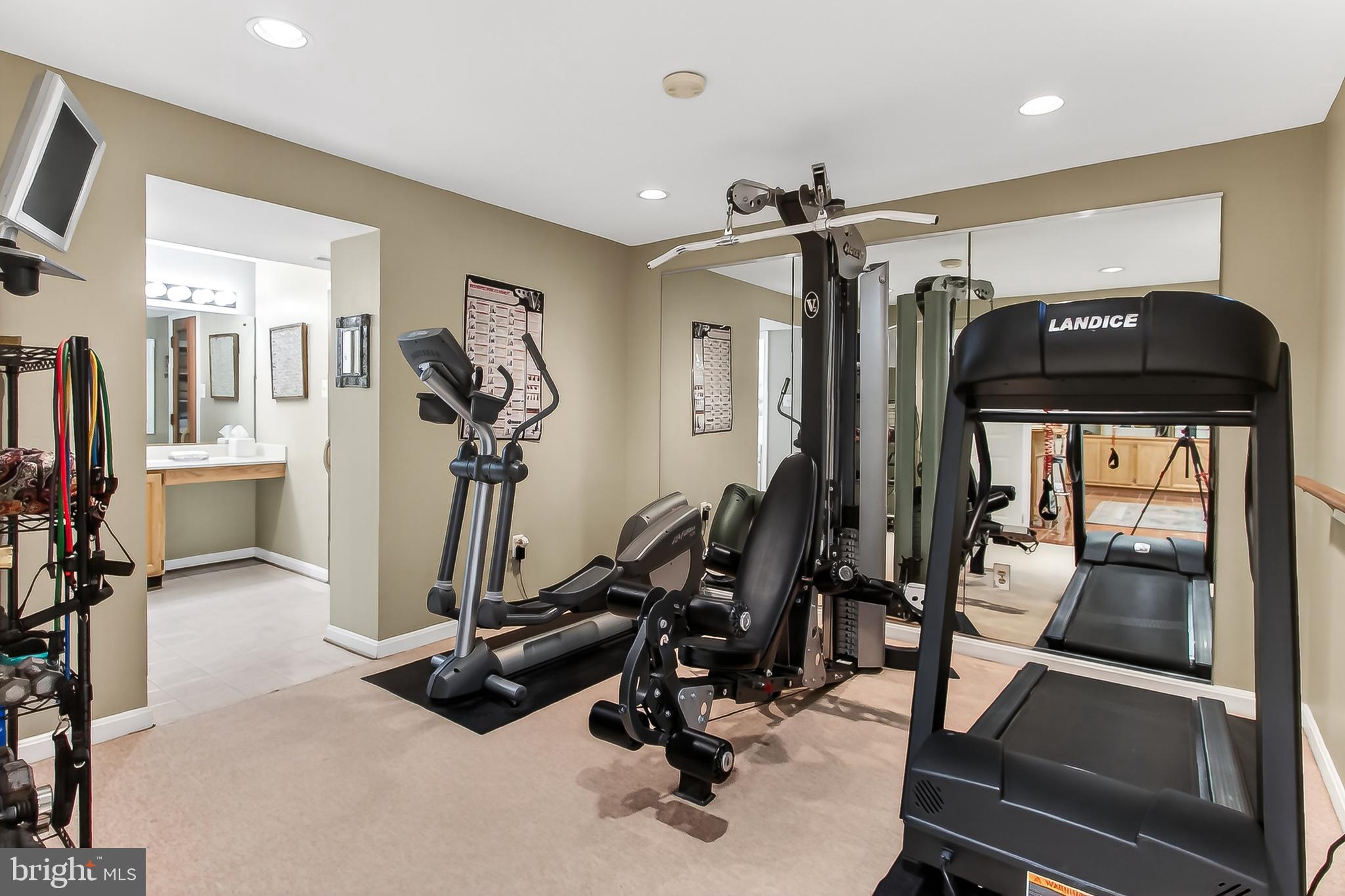 CROSSPOINTE - Residential