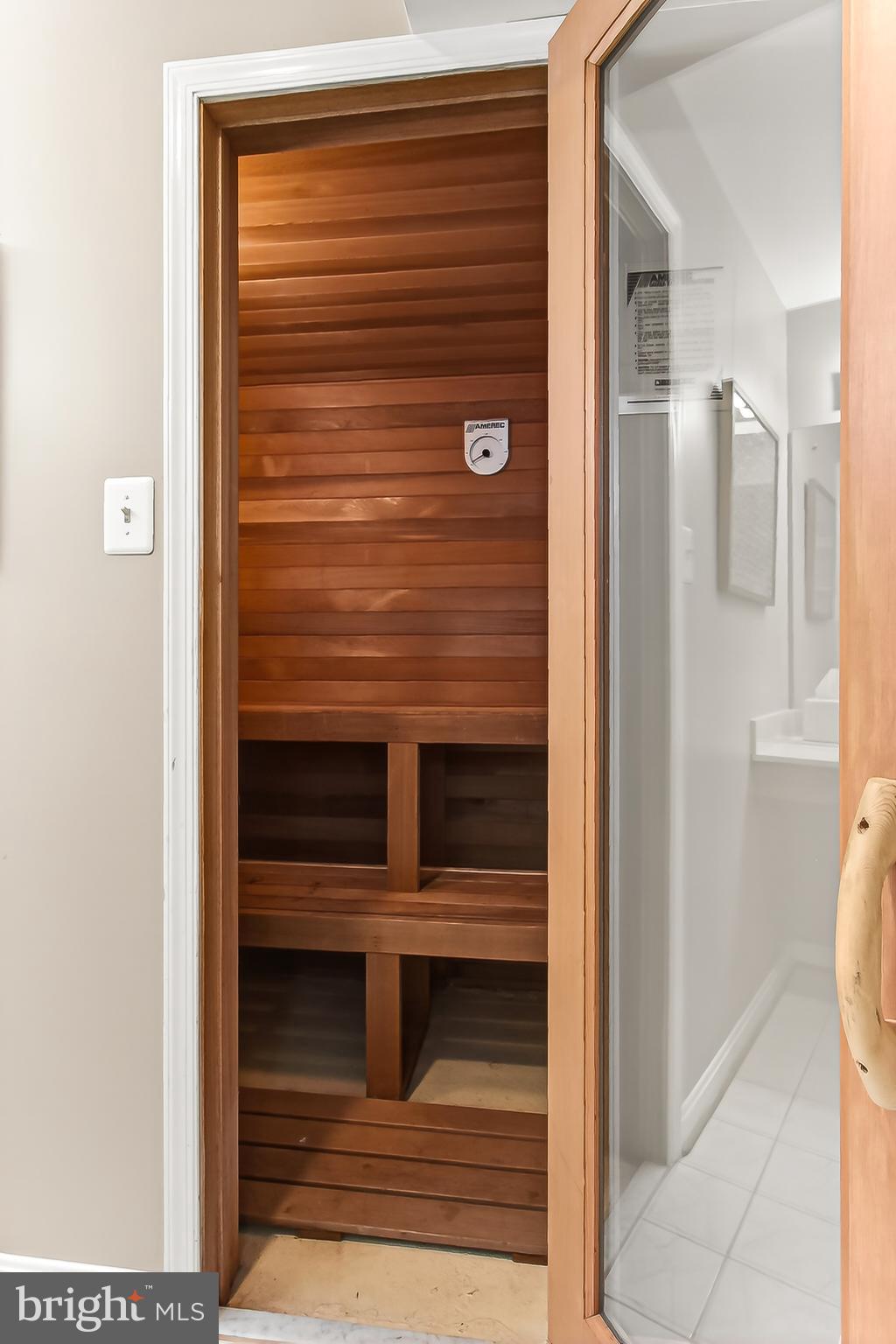 CROSSPOINTE - Residential