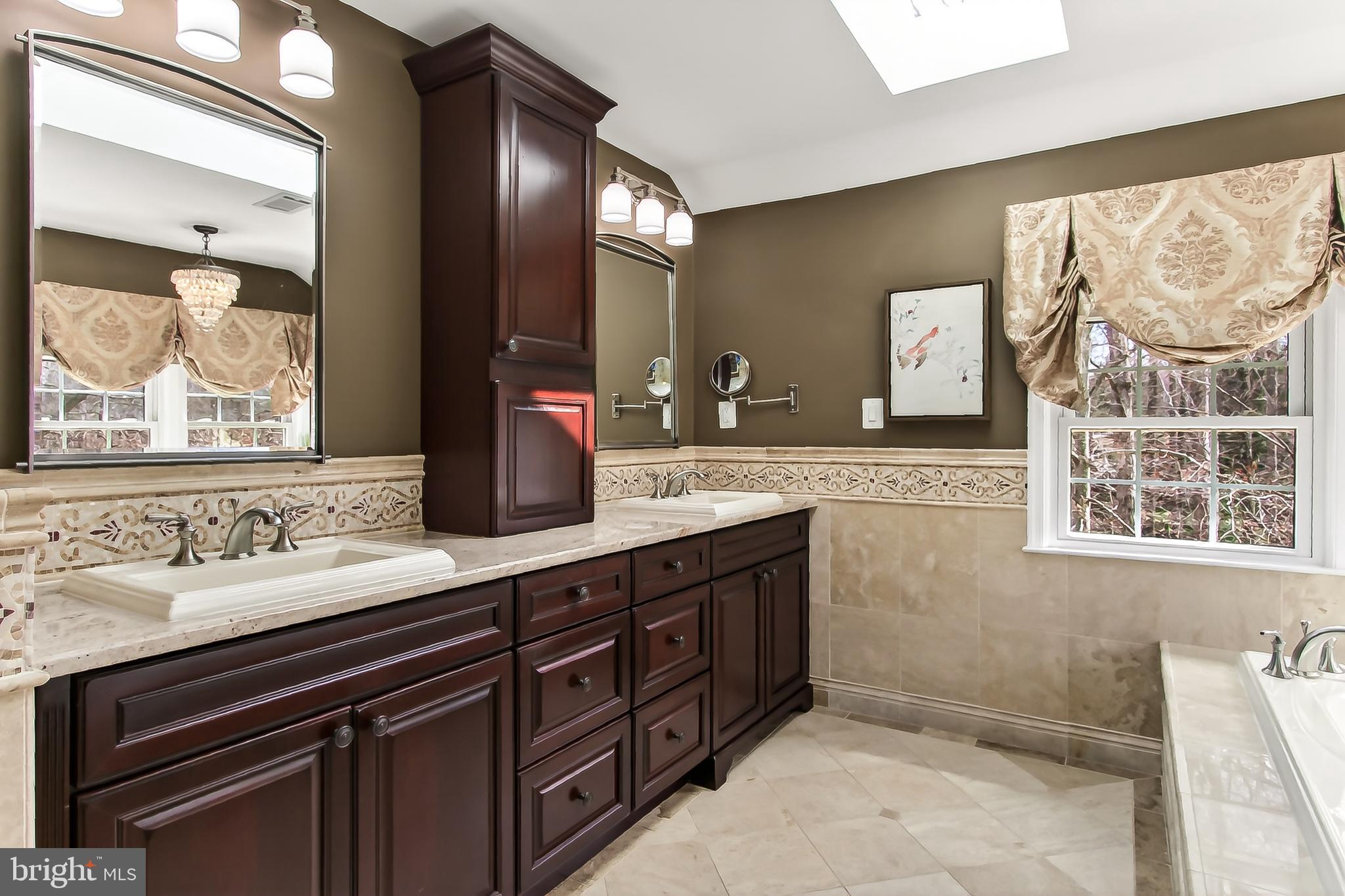 CROSSPOINTE - Residential