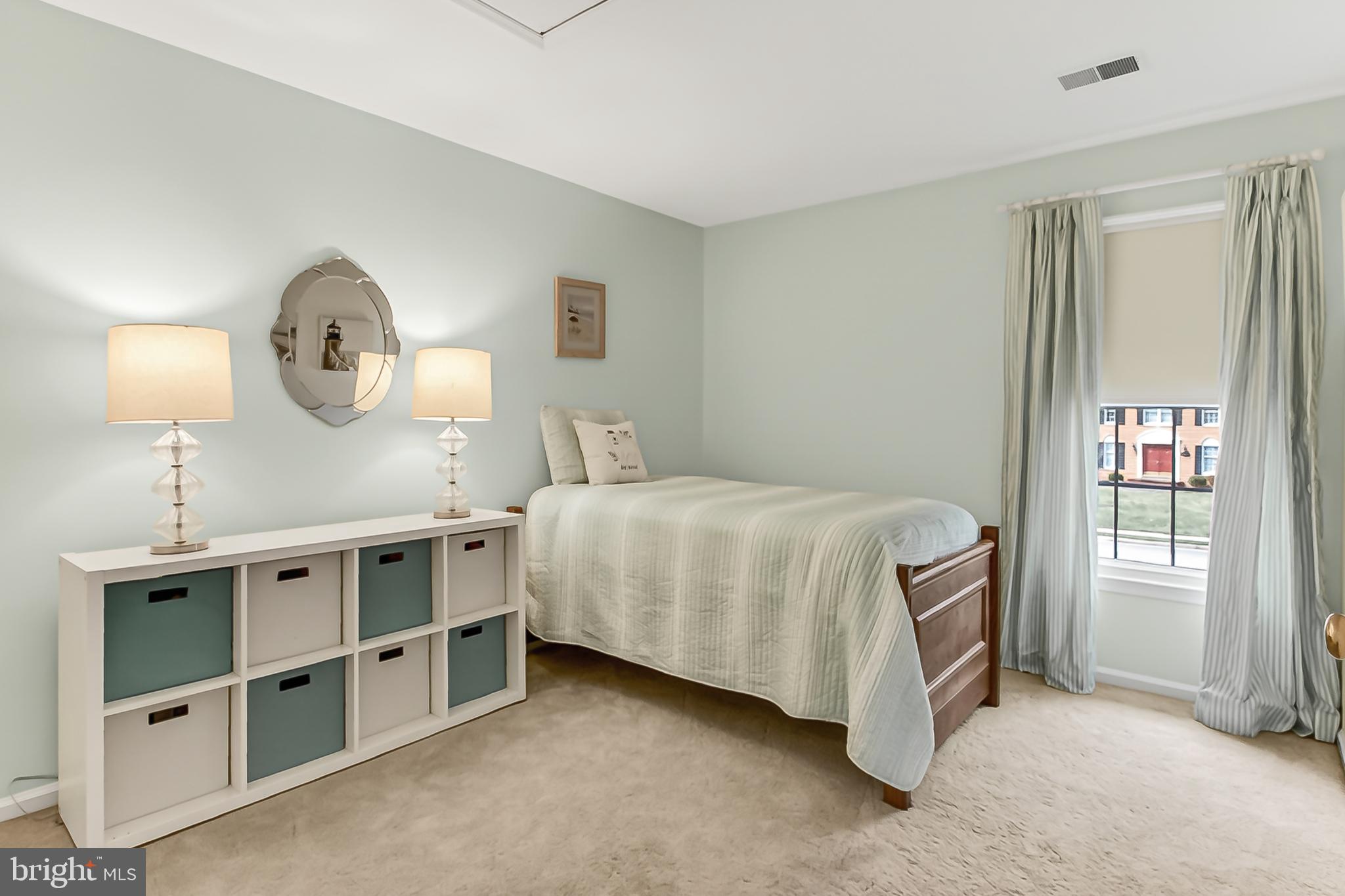 CROSSPOINTE - Residential