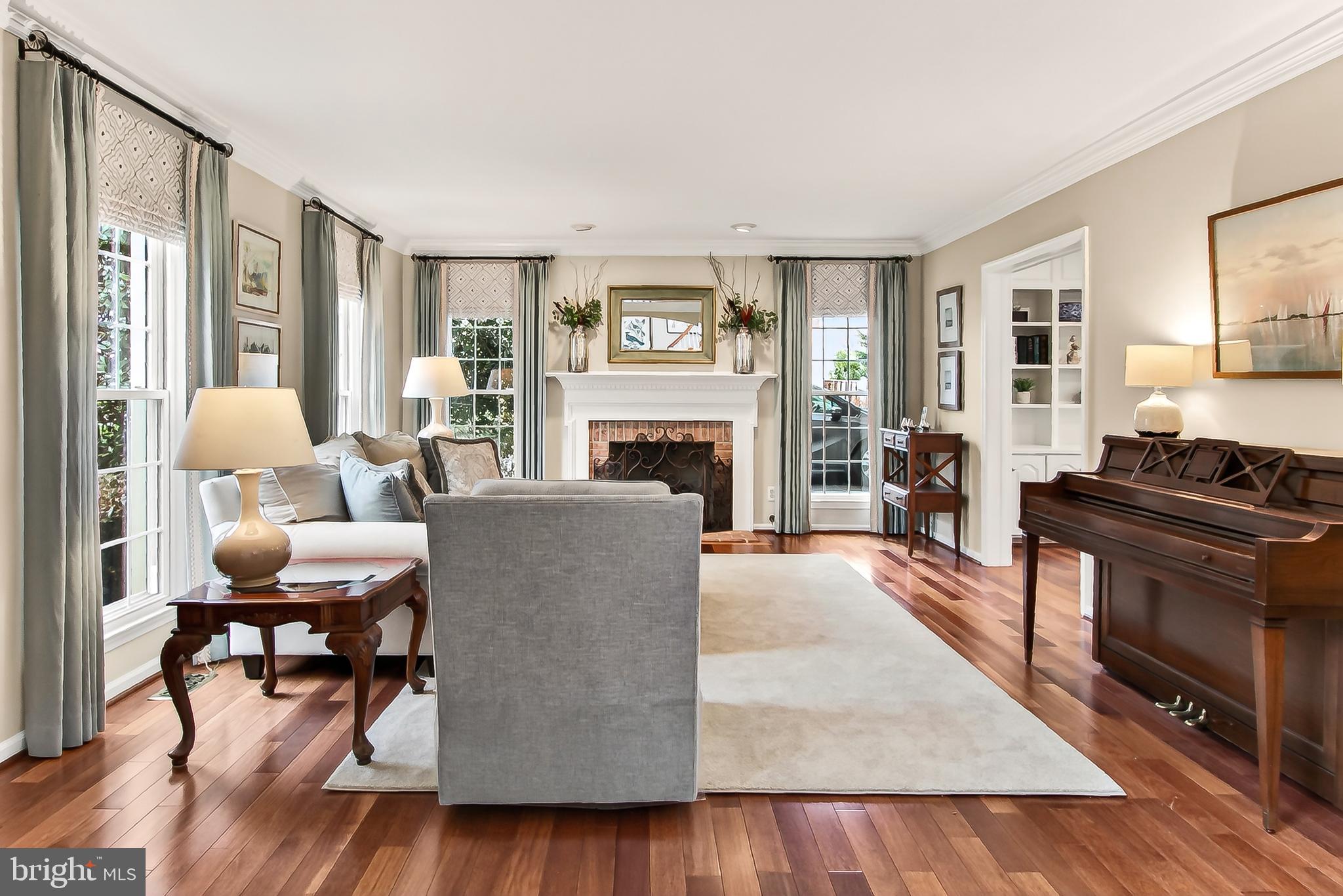 CROSSPOINTE - Residential