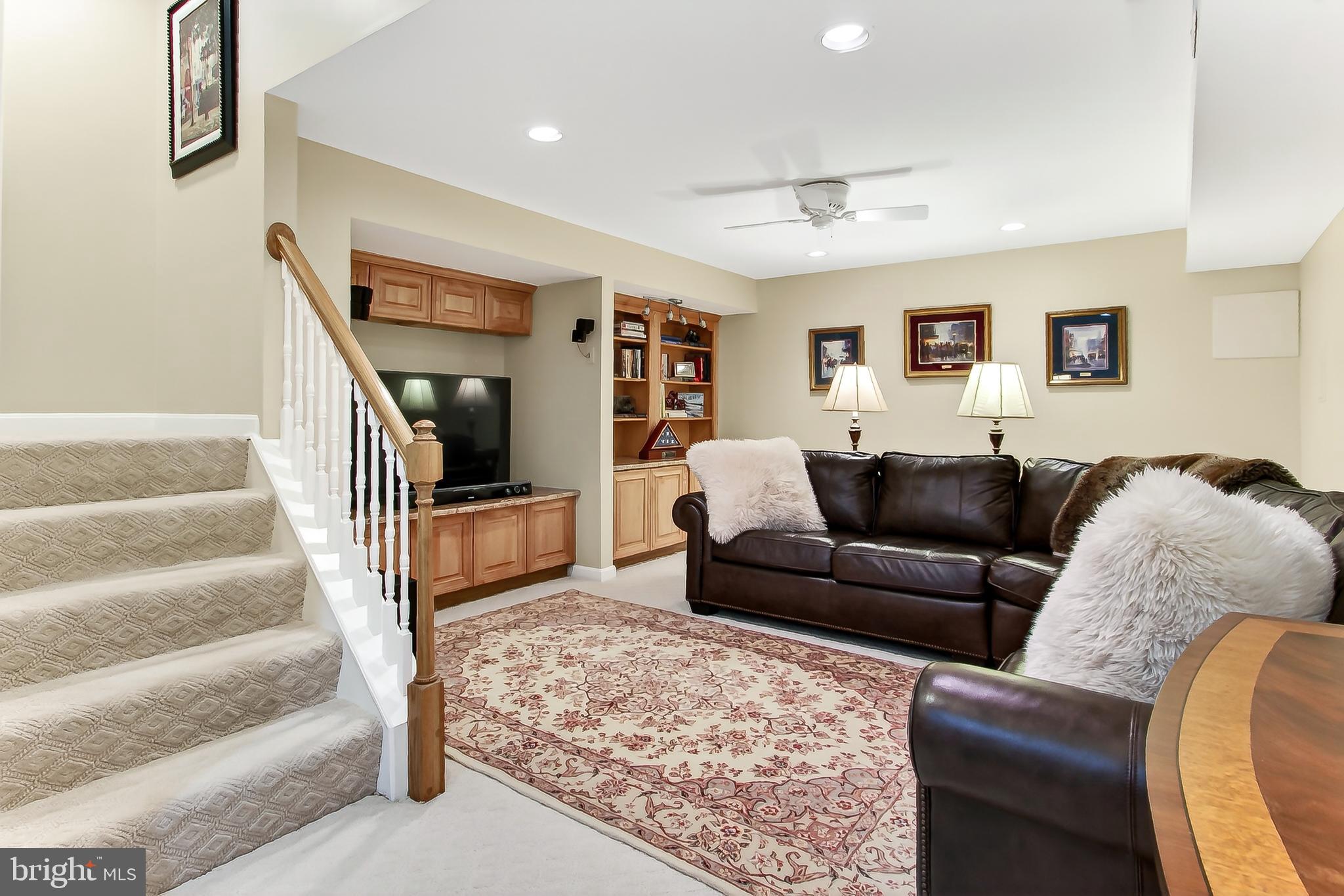 CROSSPOINTE - Residential