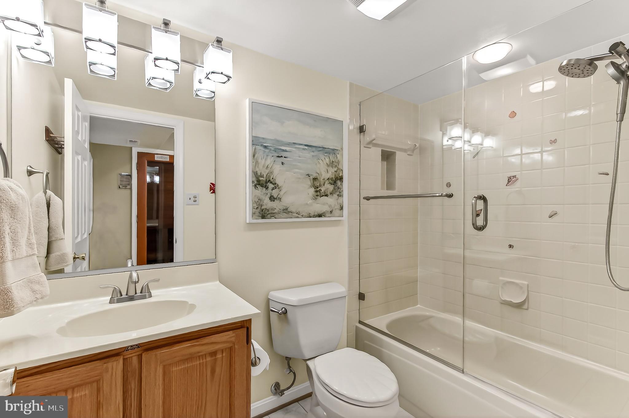 CROSSPOINTE - Residential