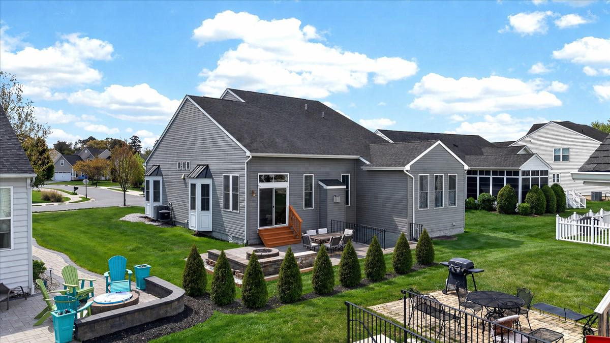 GRANDE AT CANAL POINTE - Residential