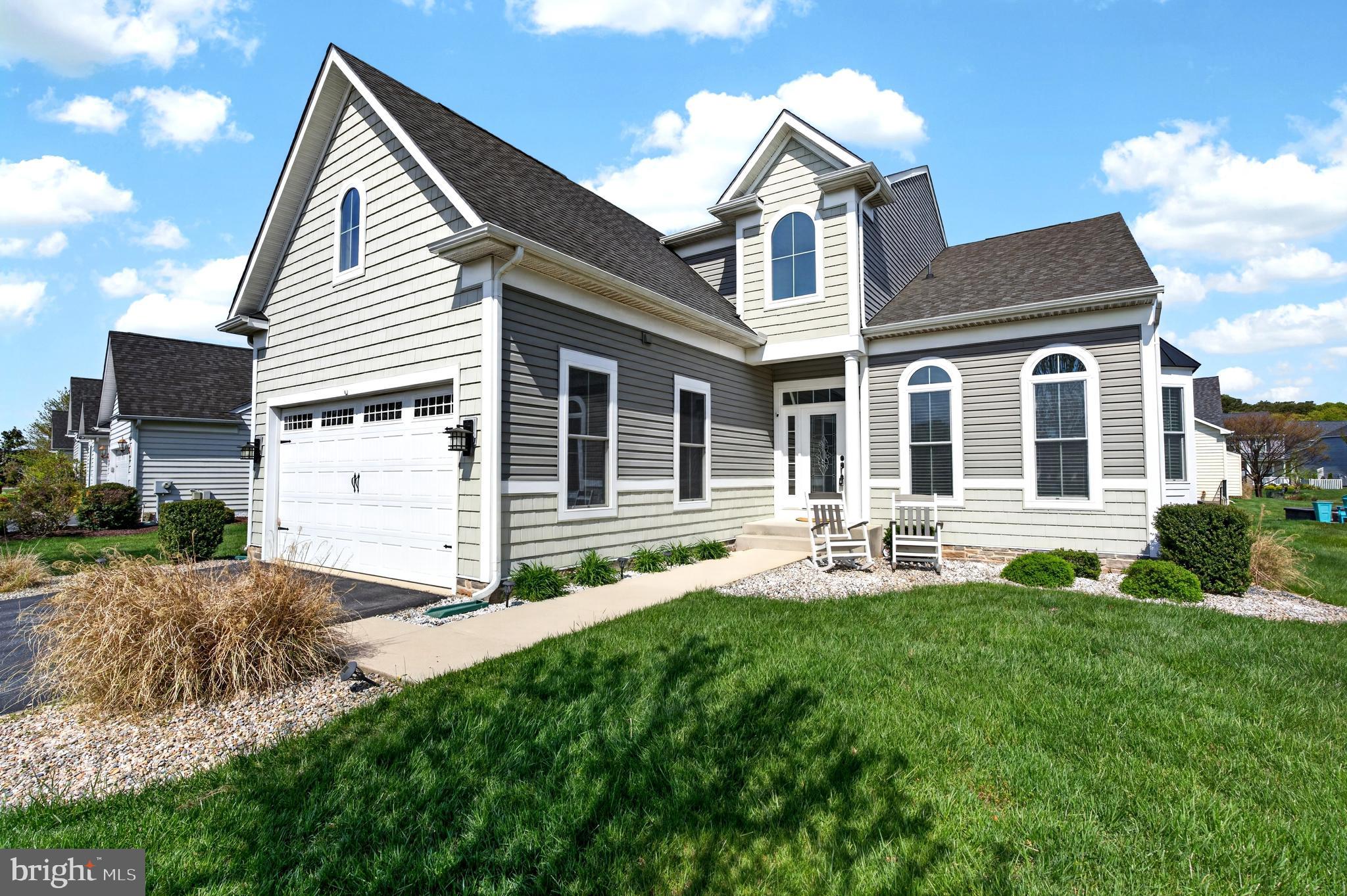 GRANDE AT CANAL POINTE - Residential