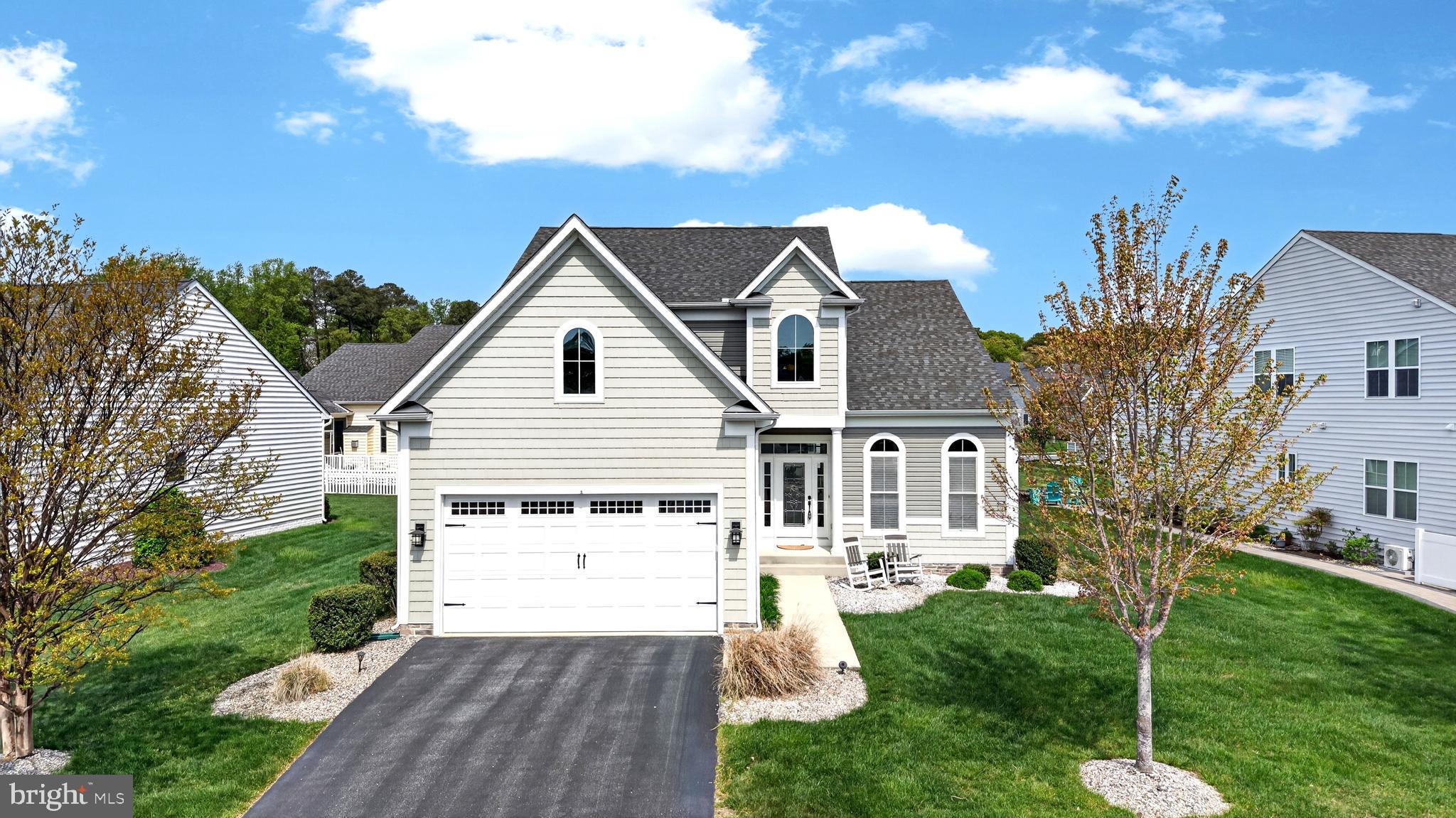 GRANDE AT CANAL POINTE - Residential