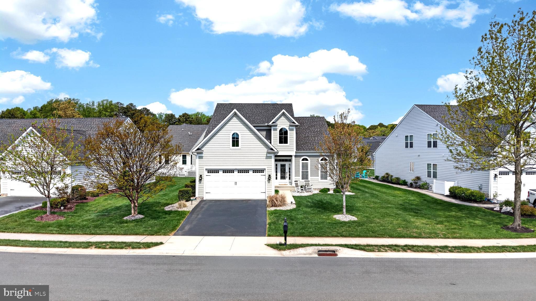 GRANDE AT CANAL POINTE - Residential