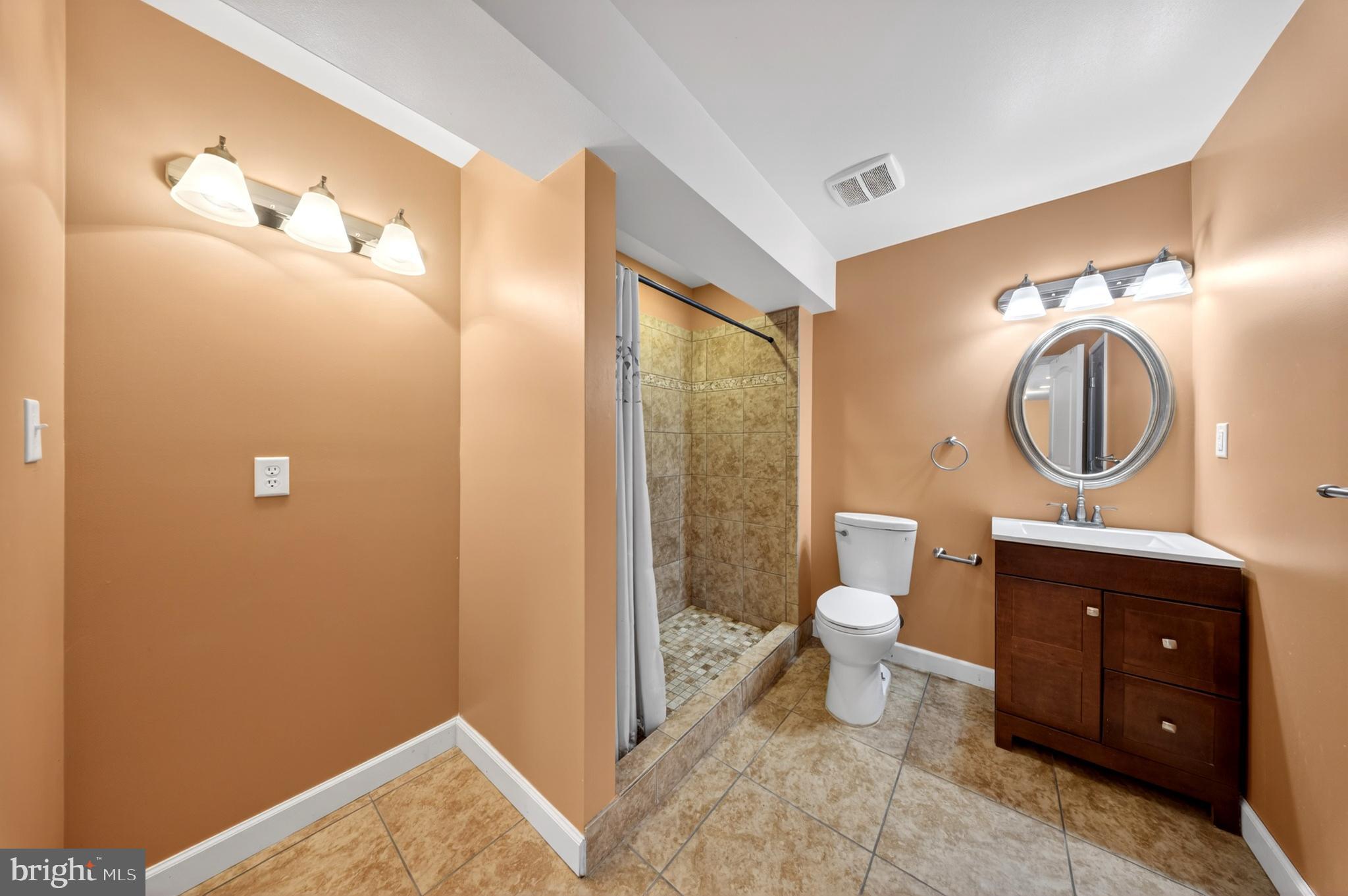 GRANDE AT CANAL POINTE - Residential