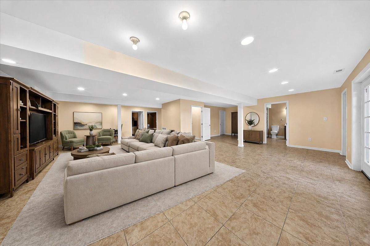 GRANDE AT CANAL POINTE - Residential