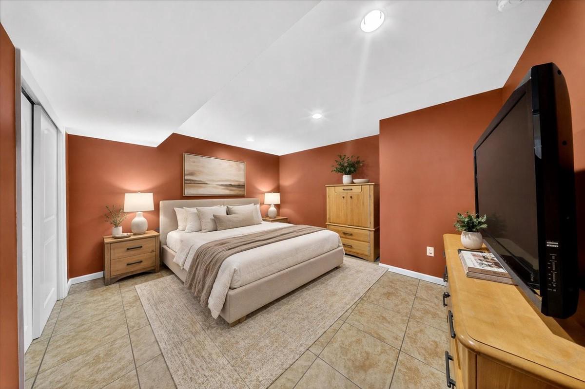 GRANDE AT CANAL POINTE - Residential