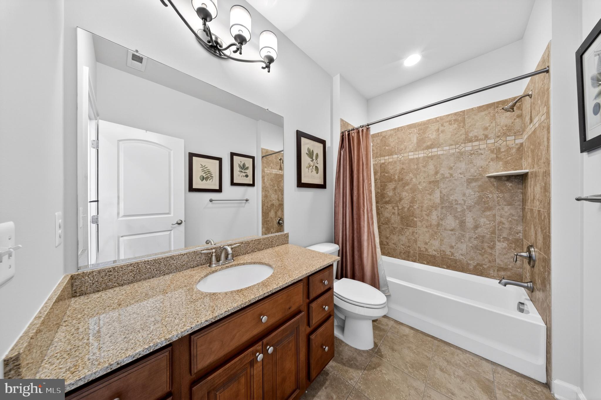 GRANDE AT CANAL POINTE - Residential